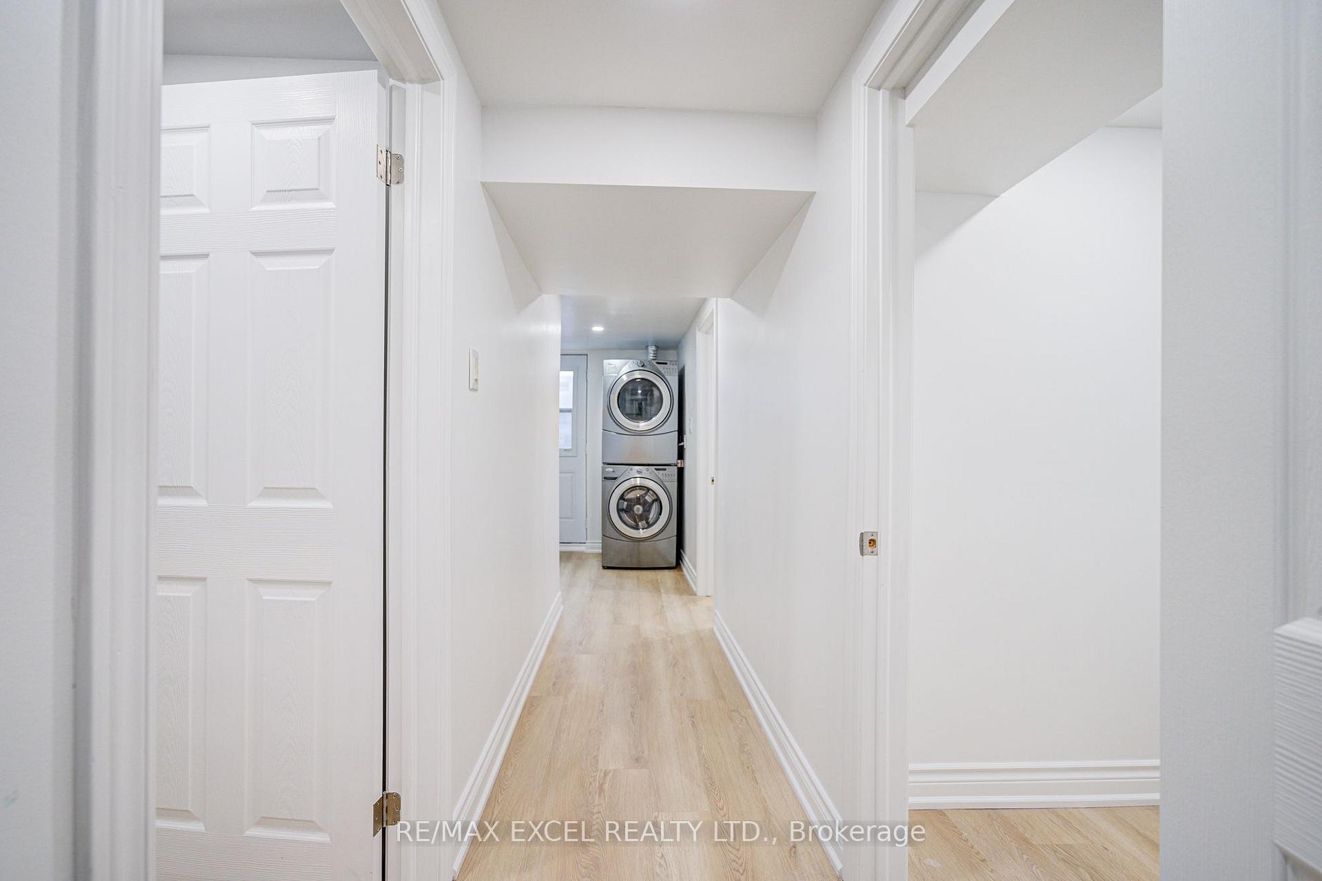 Photo 57 of 8 Simsbury Court, Markham, Milliken Mills West — HOMEH