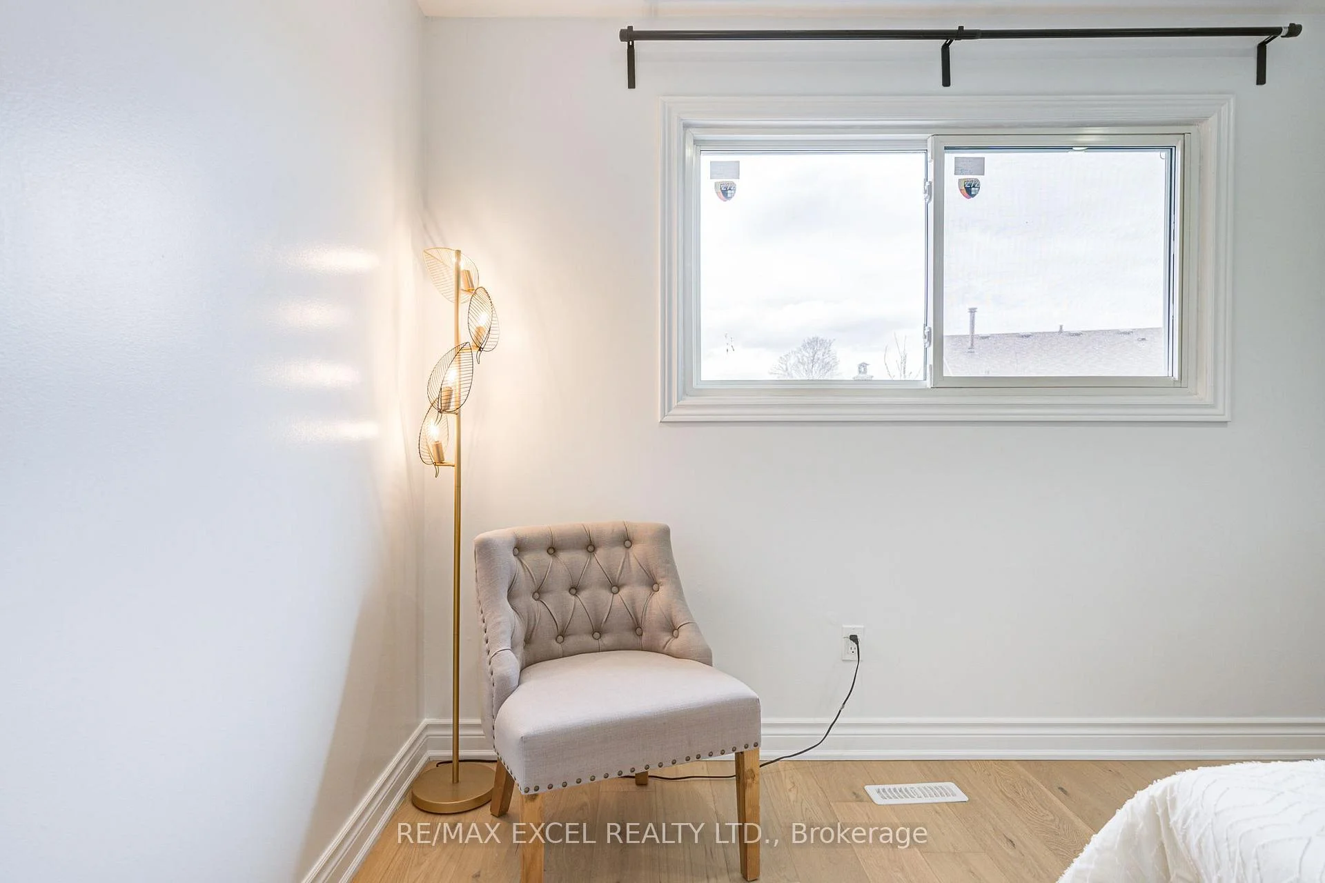 Photo 26 of 8 Simsbury Court, Markham, Milliken Mills West — HOMEH