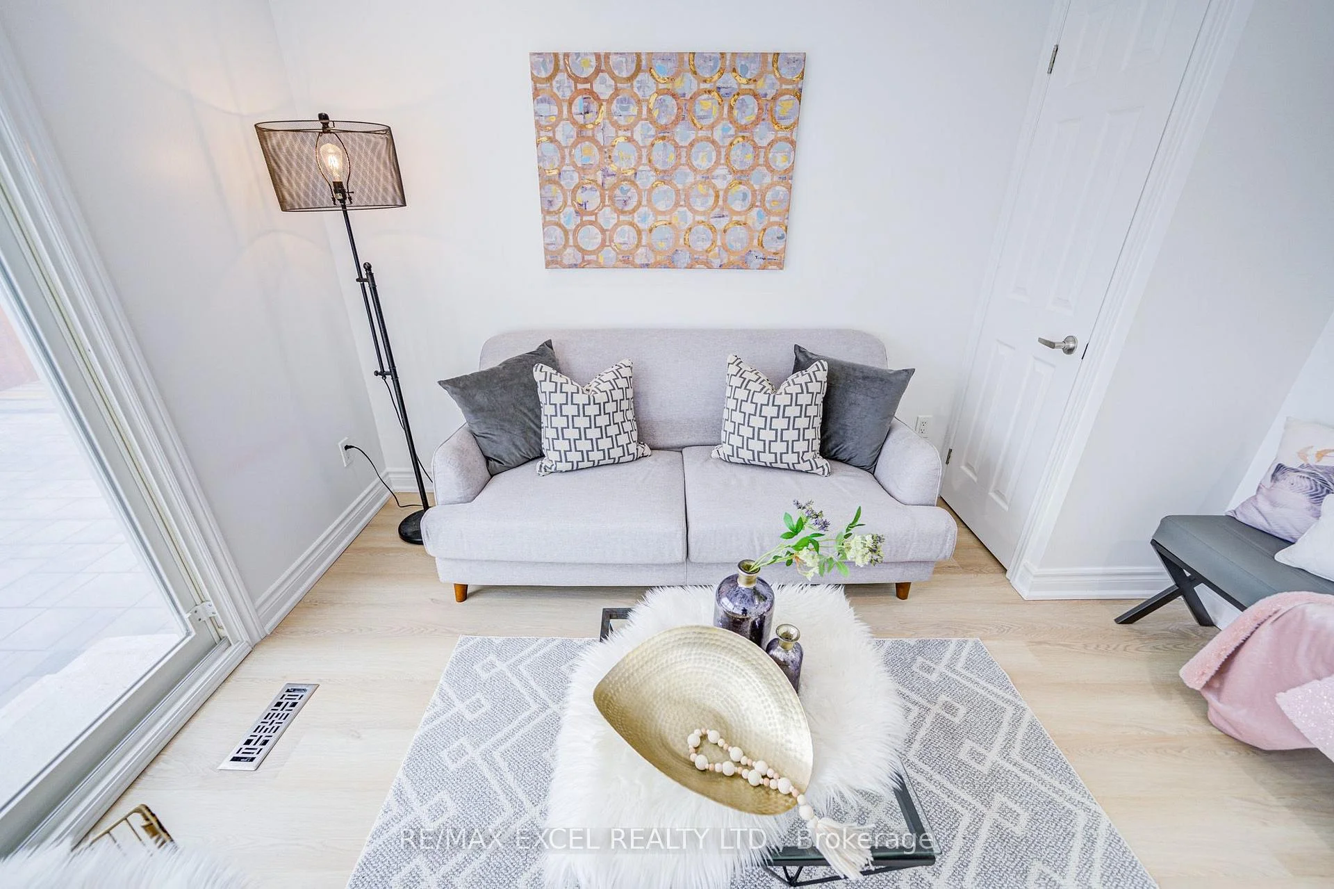 Photo 40 of 8 Simsbury Court, Markham, Milliken Mills West — HOMEH