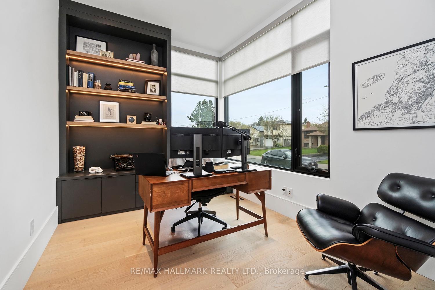 Photo 6 of 1403 Wren Avenue, Oakville, West — HOMEH