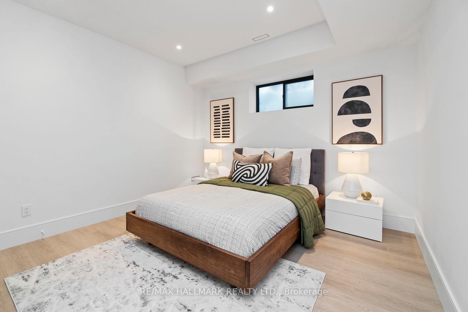 Photo 20 of 1403 Wren Avenue, Oakville, West — HOMEH