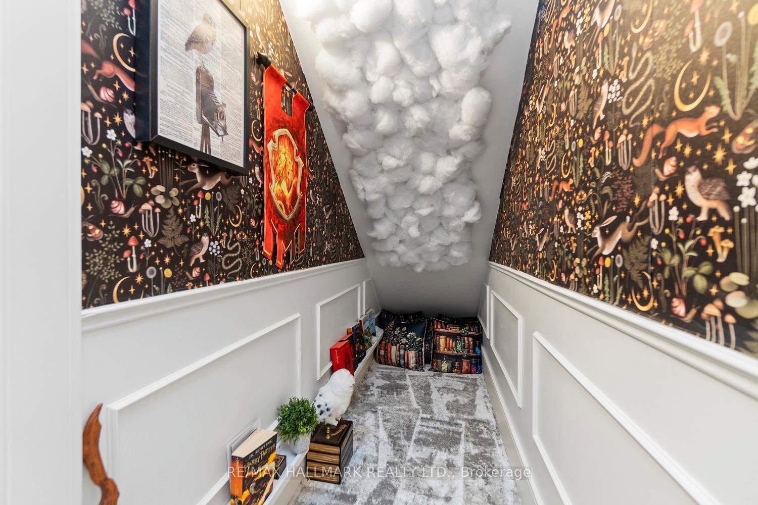 Photo 23 of 1403 Wren Avenue, Oakville, West — HOMEH