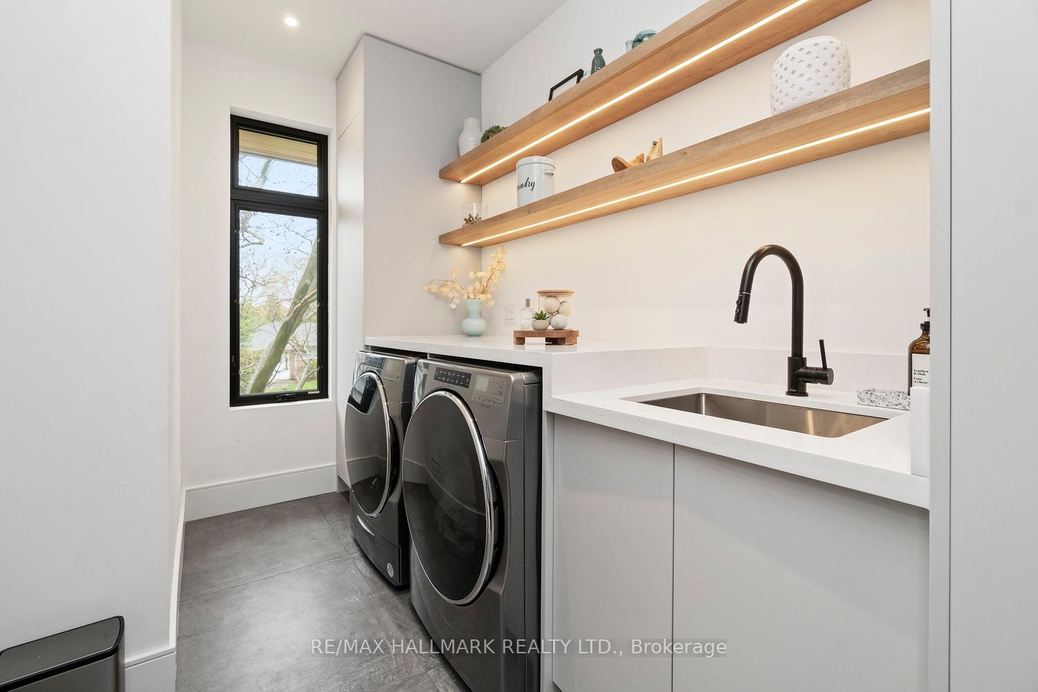 Photo 38 of 1403 Wren Avenue, Oakville, West — HOMEH