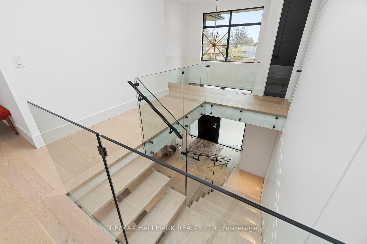 Photo 39 of 1403 Wren Avenue, Oakville, West — HOMEH