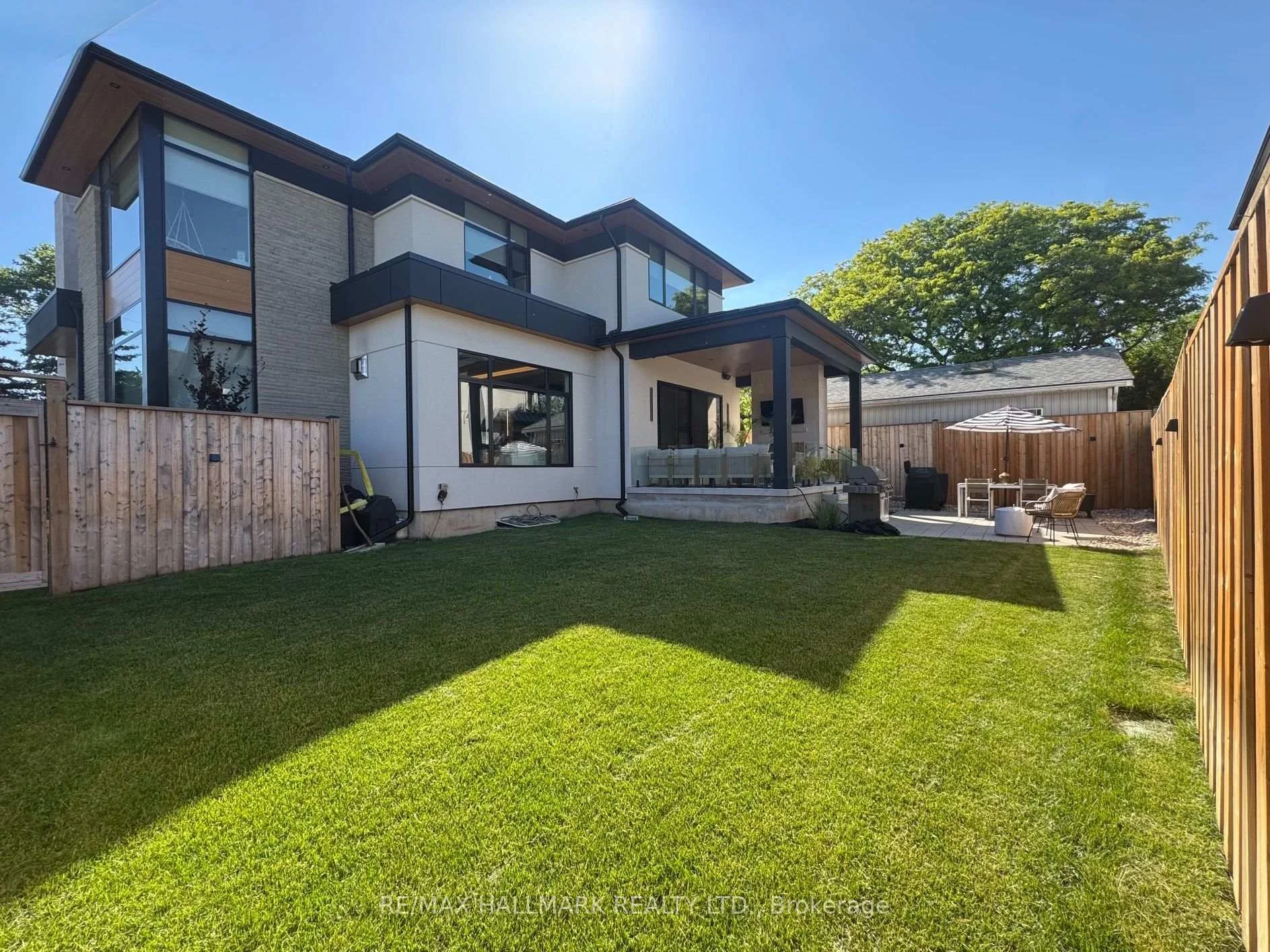 Photo 26 of 1403 Wren Avenue, Oakville, West — HOMEH