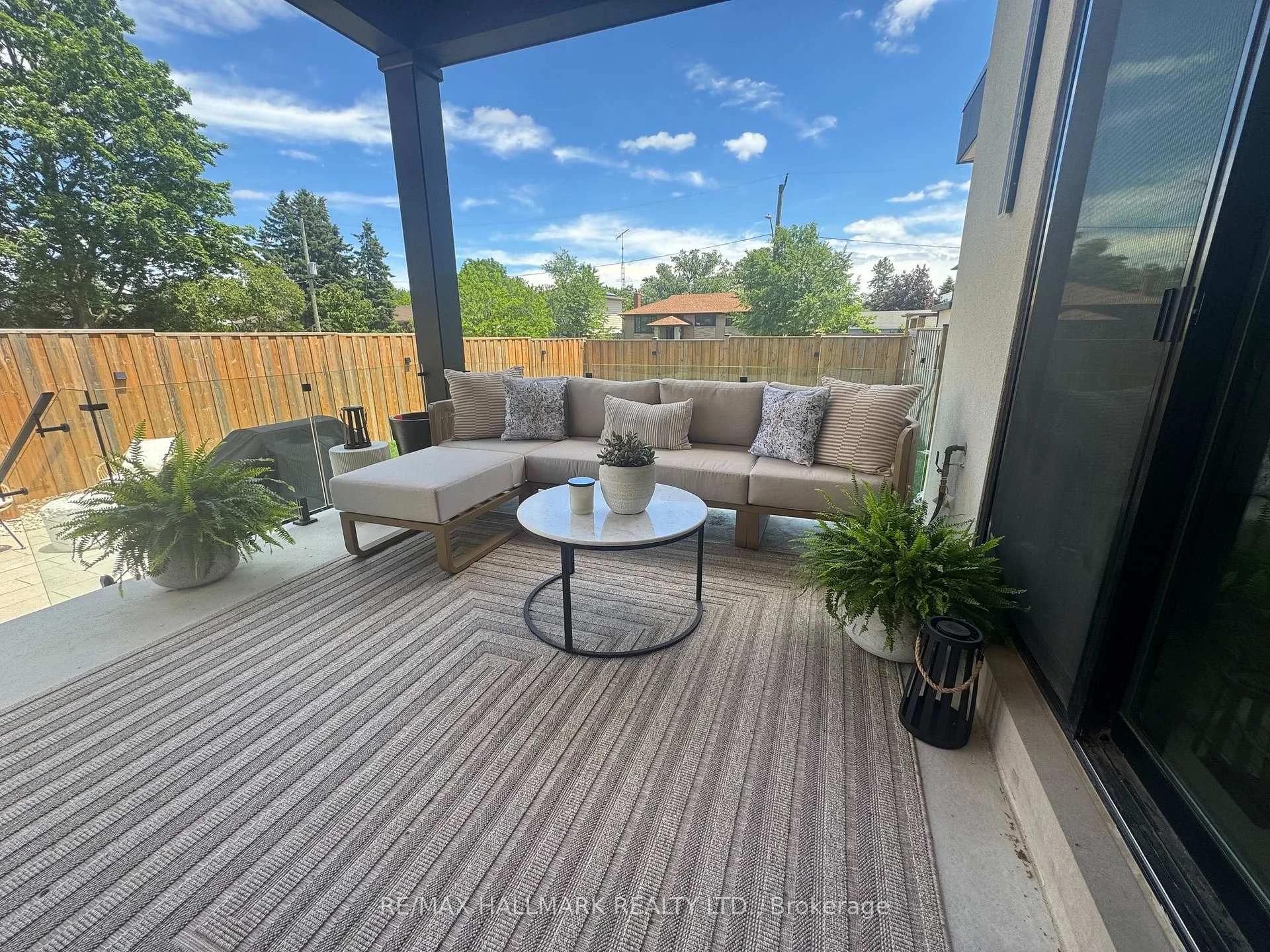 Photo 47 of 1403 Wren Avenue, Oakville, West — HOMEH