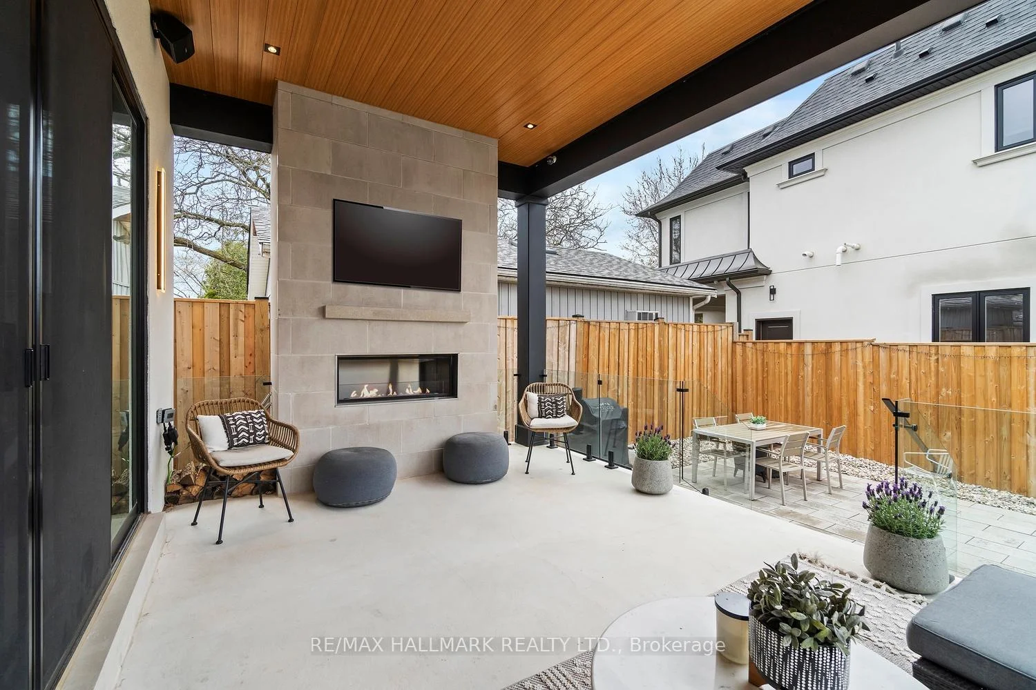 Photo 22 of 1403 Wren Avenue, Oakville, West — HOMEH