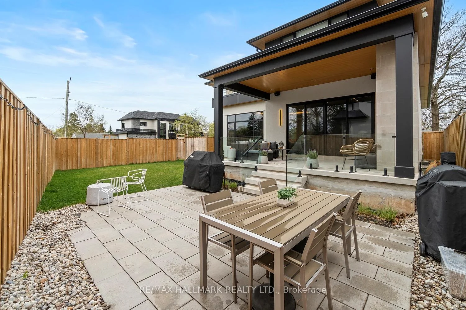 Photo 46 of 1403 Wren Avenue, Oakville, West — HOMEH