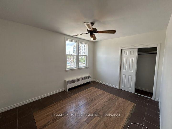 Photo 6 of Unit 2, 3432 Bathurst Street, Toronto, Englemount-Lawrence — HOMEH