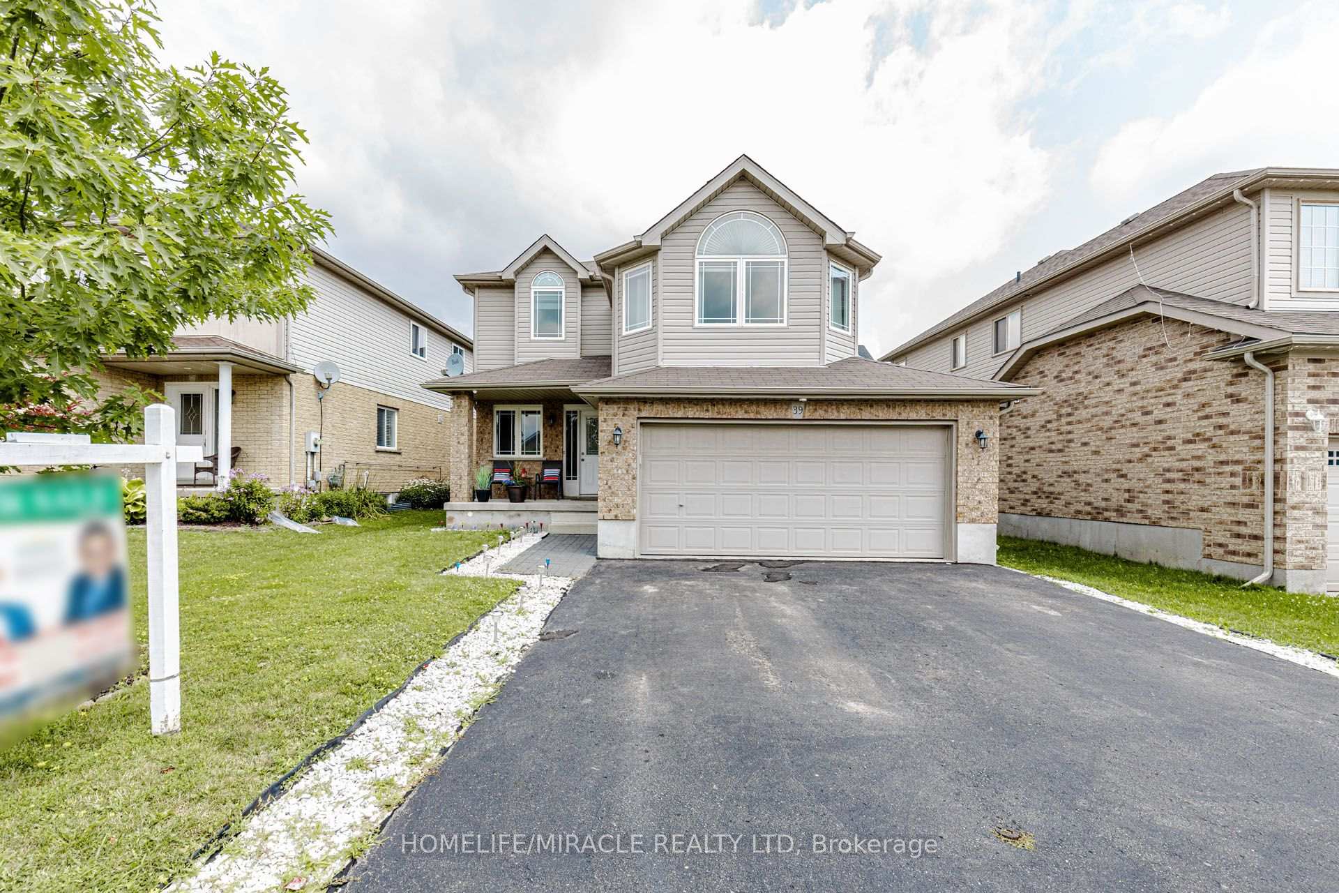 Photo 1 of 39 Washburn Drive, Guelph, Grange Road — HOMEH