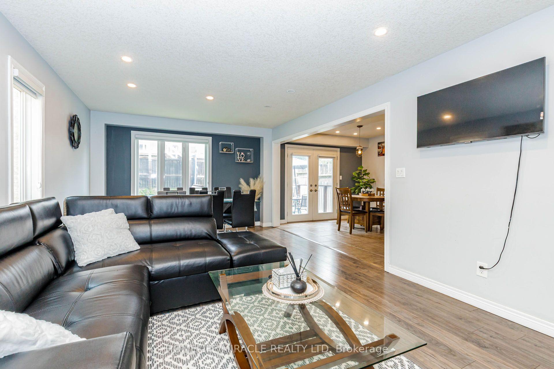 Photo 10 of 39 Washburn Drive, Guelph, Grange Road — HOMEH