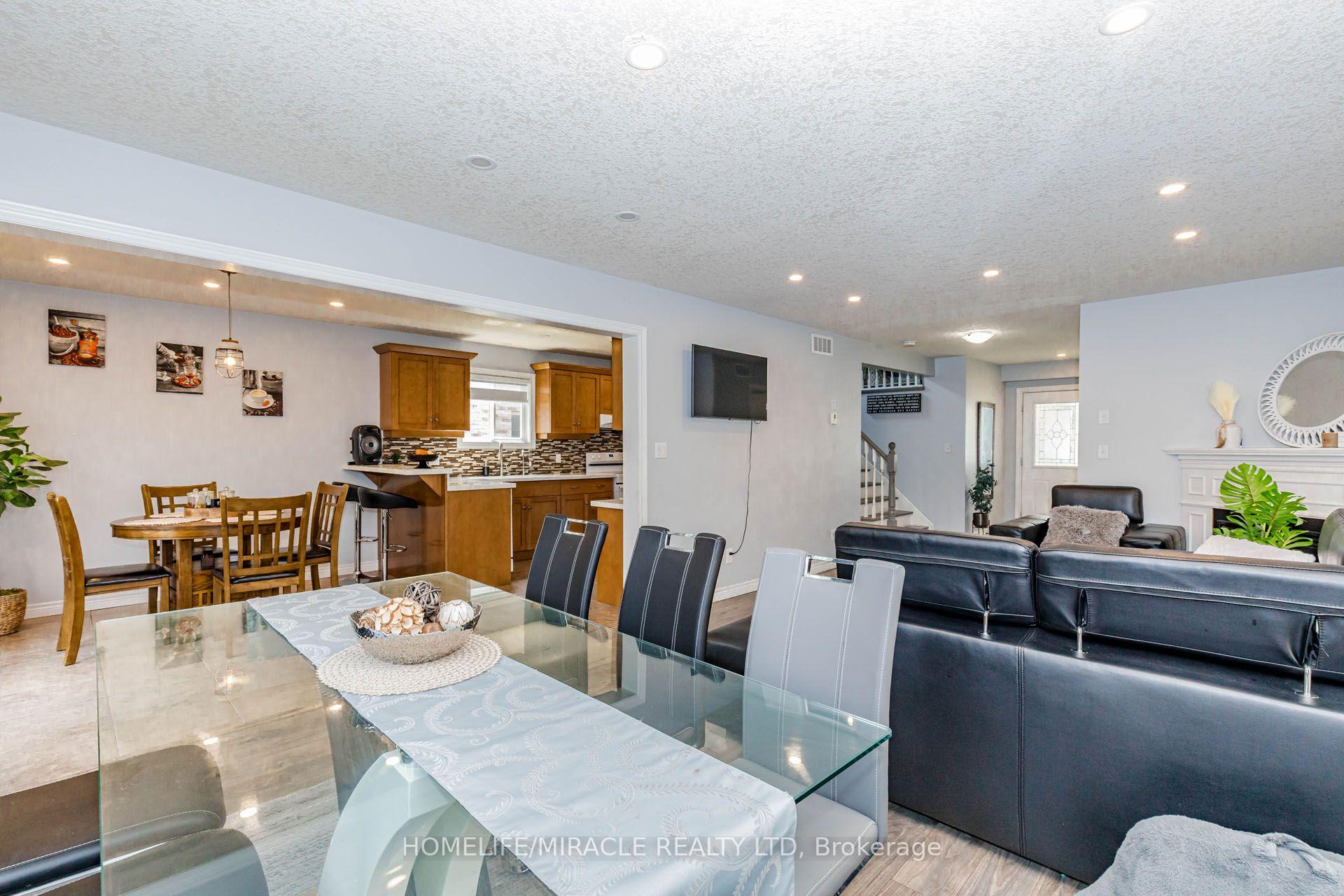 Photo 13 of 39 Washburn Drive, Guelph, Grange Road — HOMEH