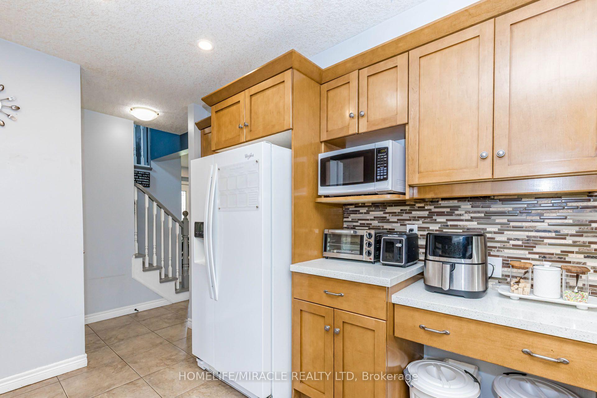 Photo 17 of 39 Washburn Drive, Guelph, Grange Road — HOMEH