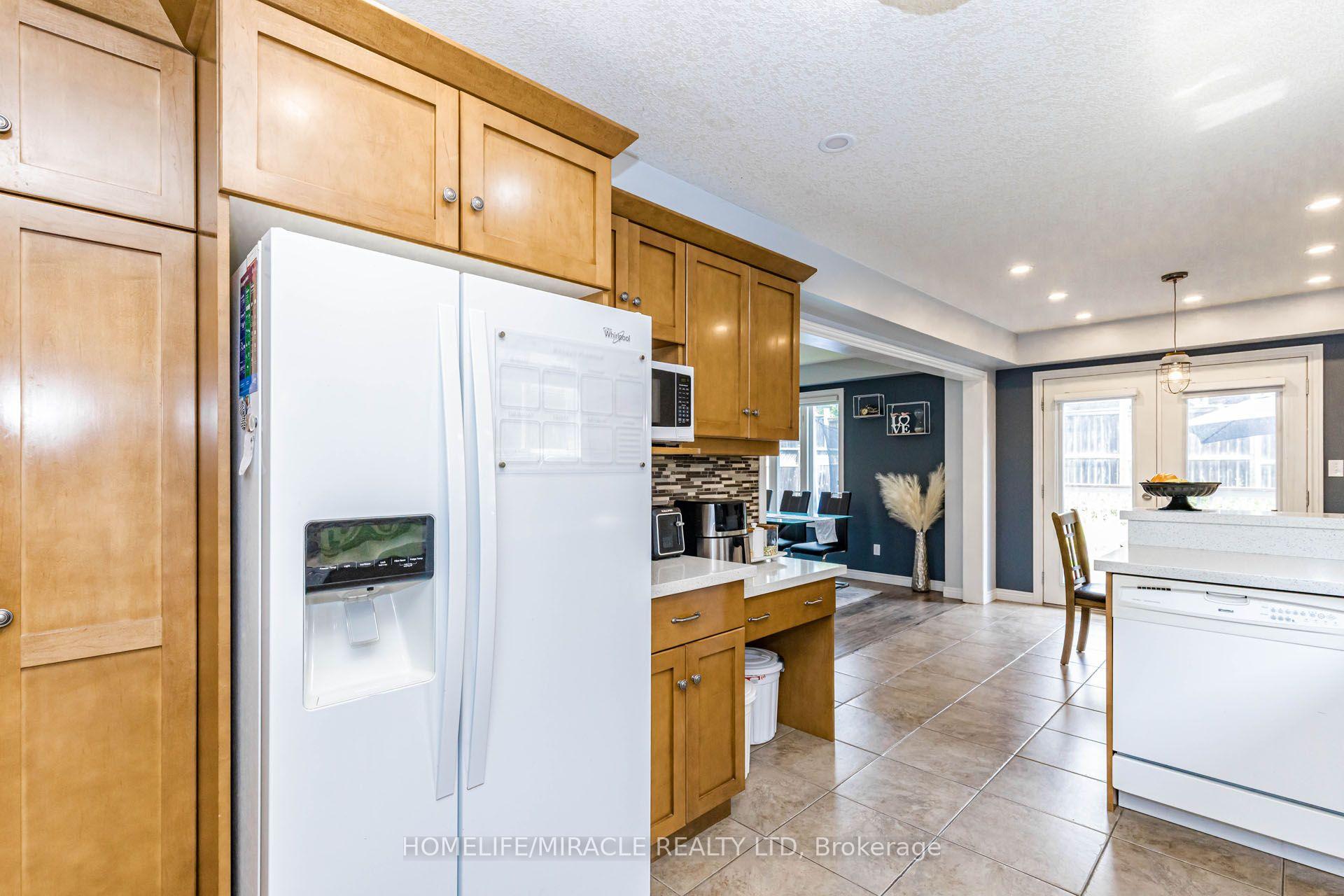 Photo 18 of 39 Washburn Drive, Guelph, Grange Road — HOMEH