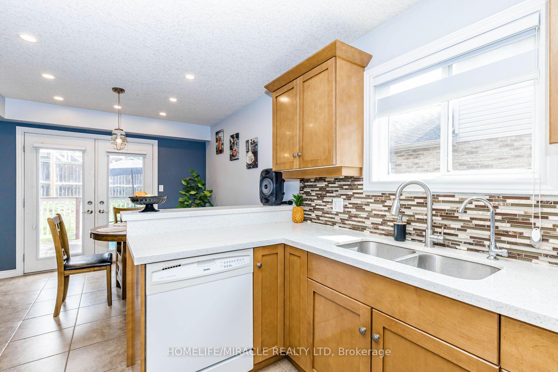 Photo 19 of 39 Washburn Drive, Guelph, Grange Road — HOMEH