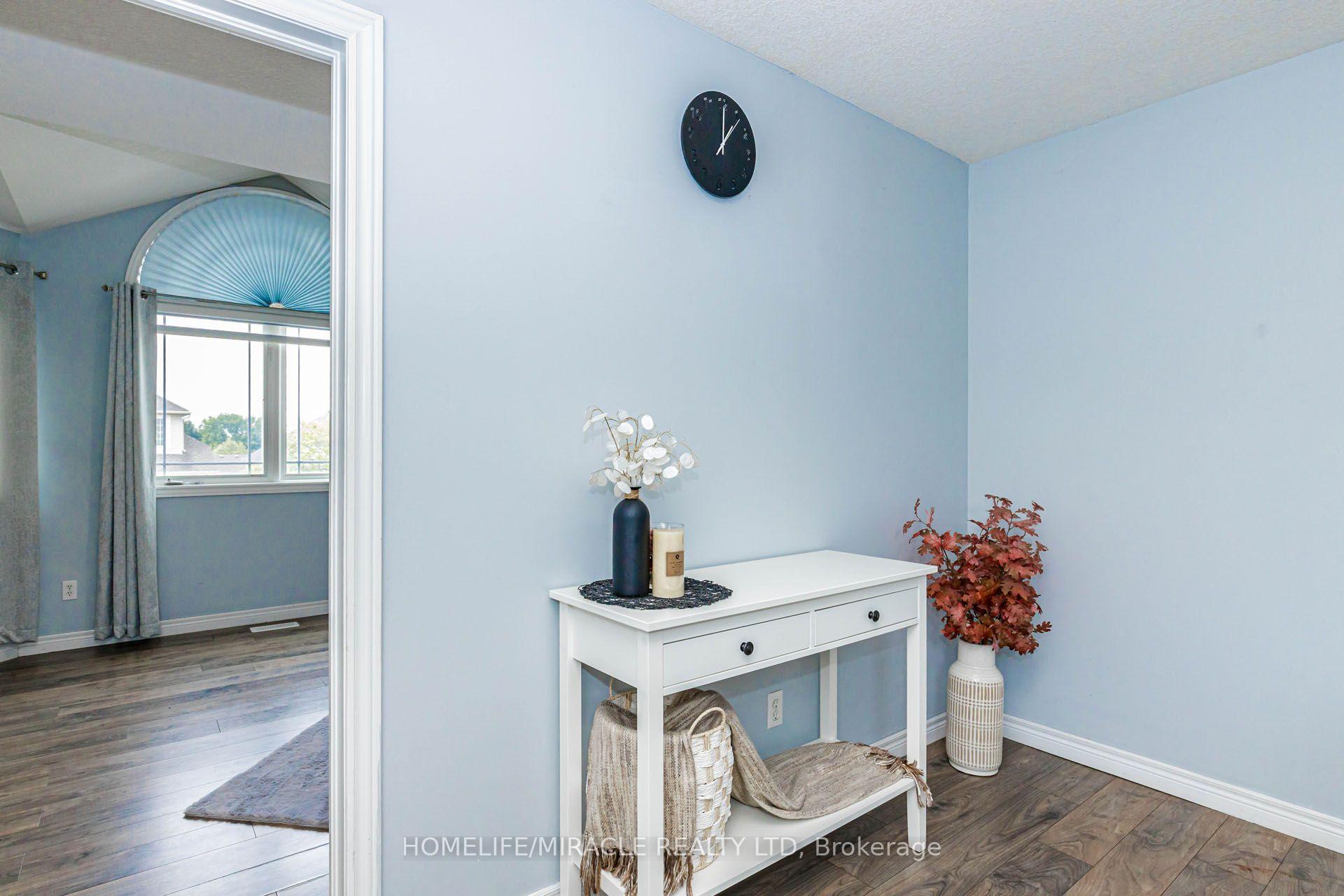 Photo 48 of 39 Washburn Drive, Guelph, Grange Road — HOMEH