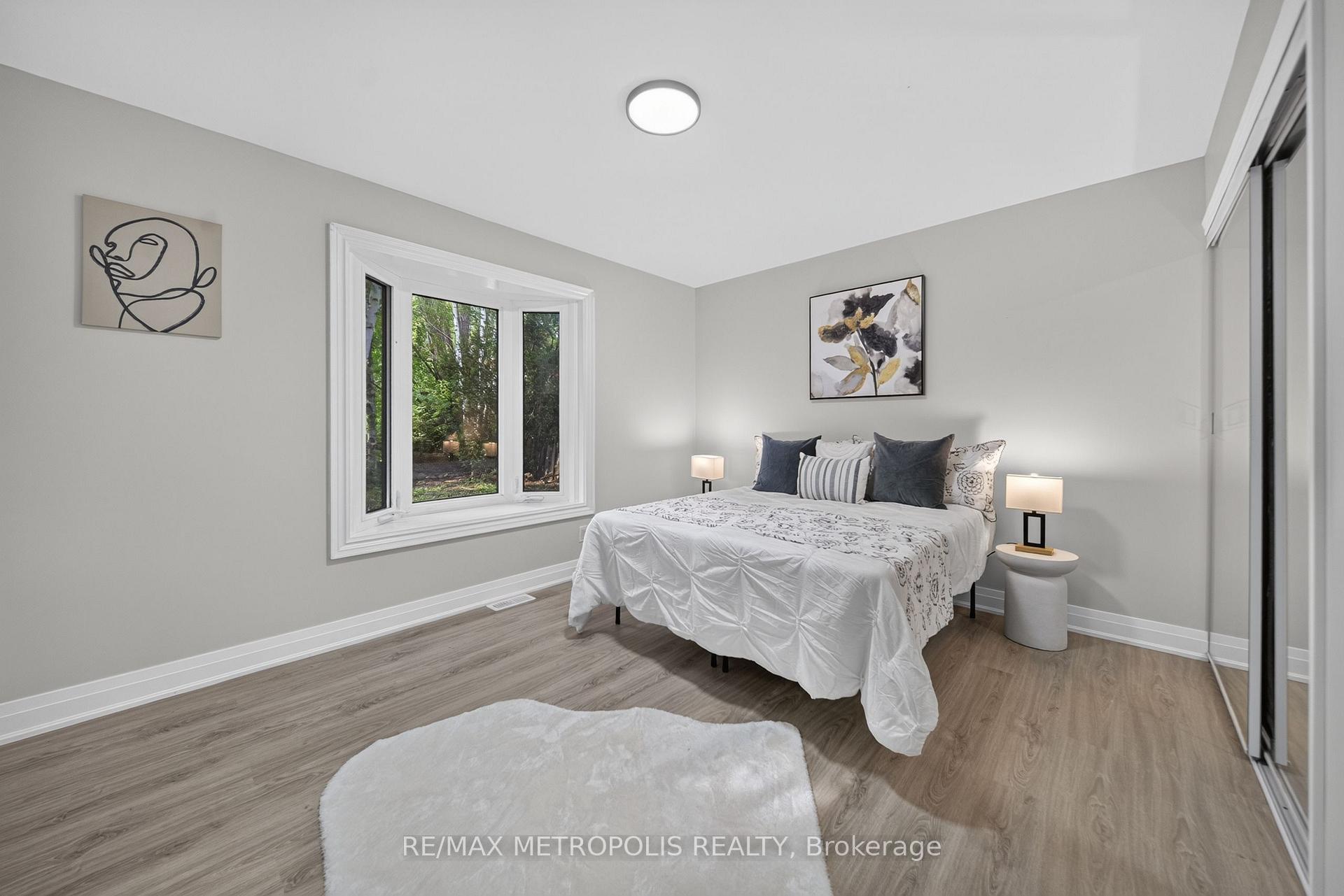 Photo 9 of 208 Palmerston Avenue, Whitby, Williamsburg — HOMEH