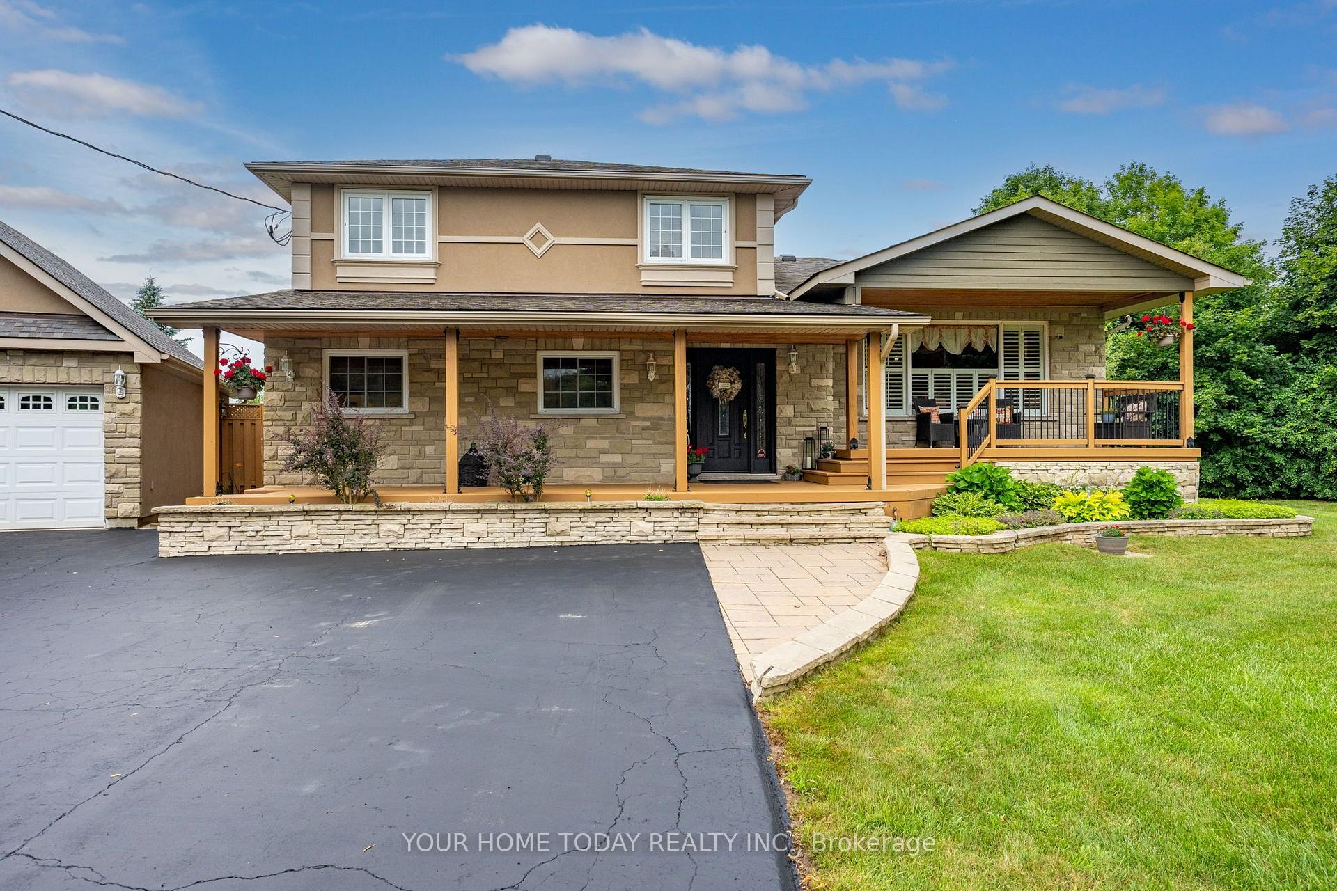 Photo 5 of 12950 Silvercreek Drive, Halton Hills, Rural Halton Hills — HOMEH