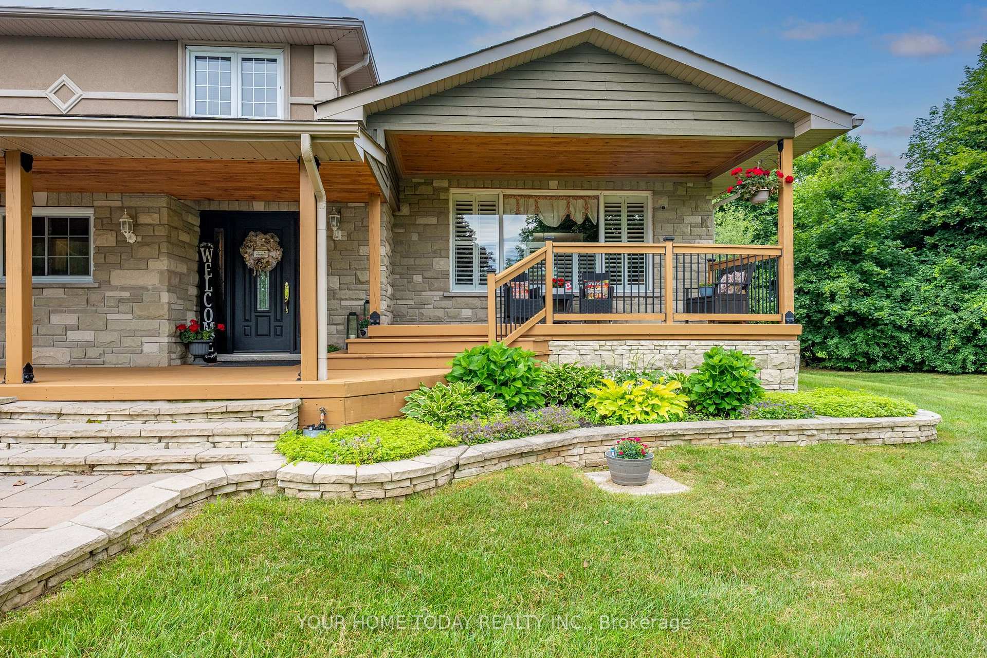 Photo 6 of 12950 Silvercreek Drive, Halton Hills, Rural Halton Hills — HOMEH