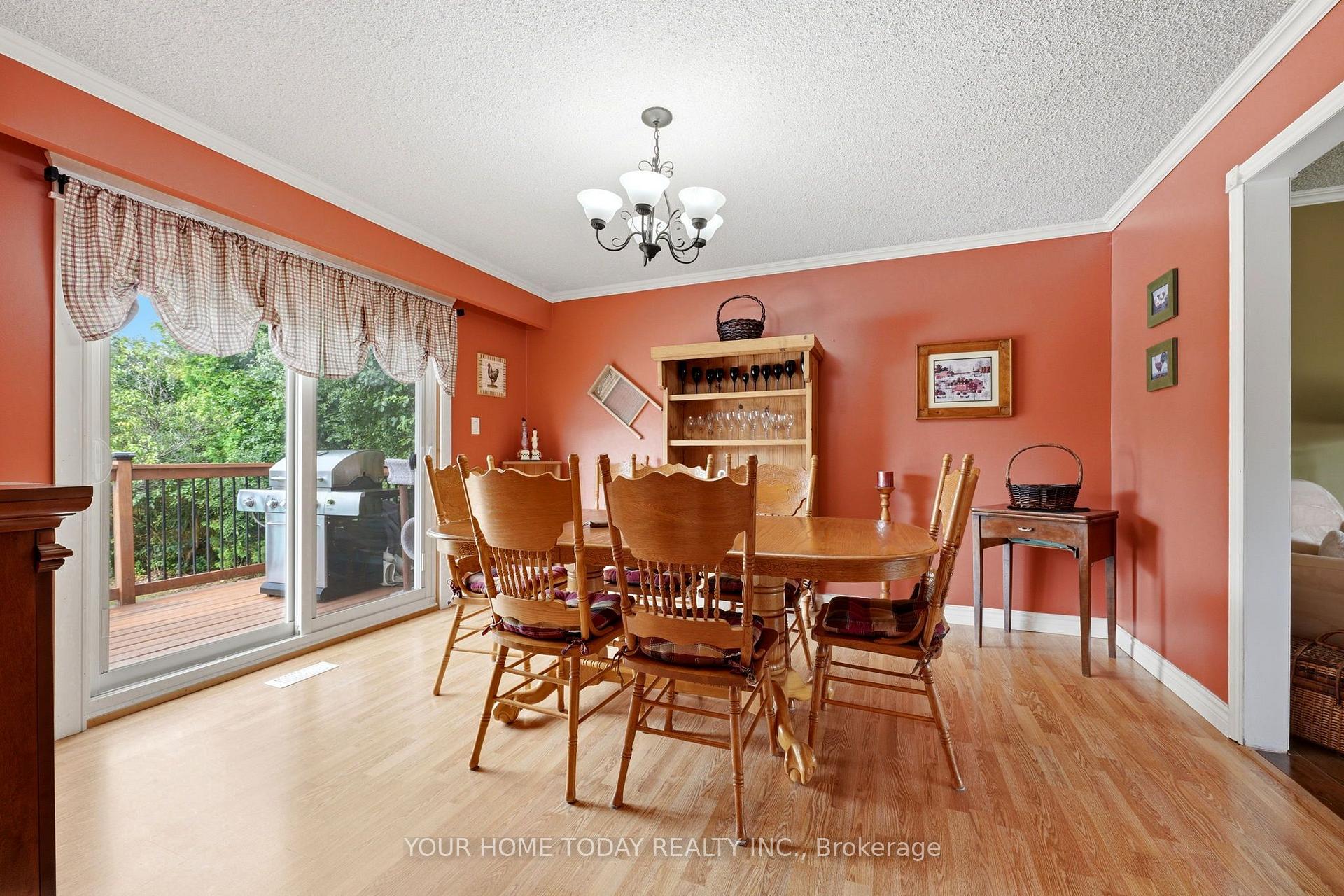Photo 13 of 12950 Silvercreek Drive, Halton Hills, Rural Halton Hills — HOMEH