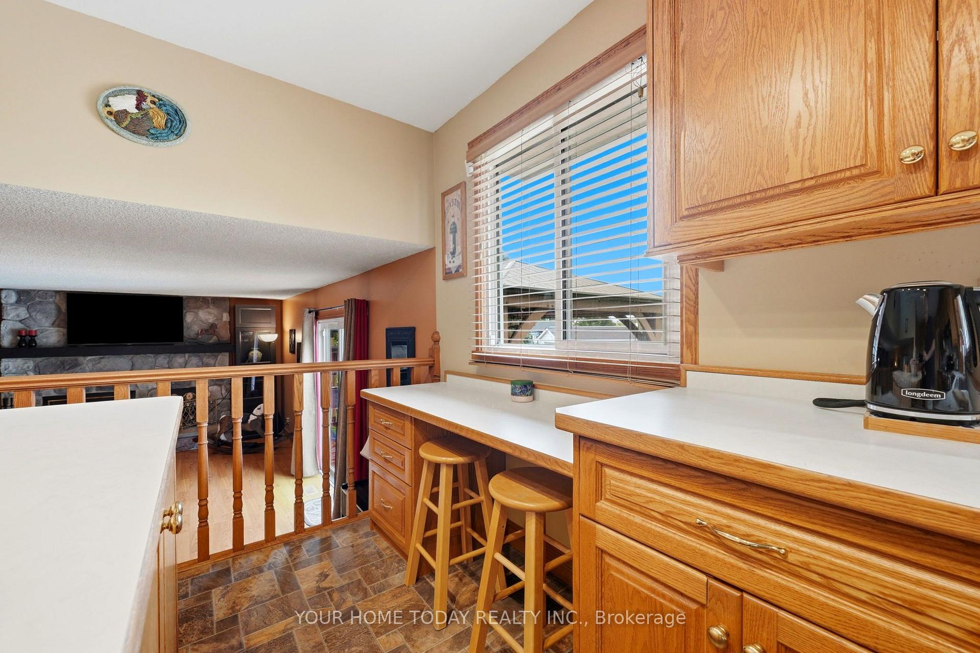 Photo 18 of 12950 Silvercreek Drive, Halton Hills, Rural Halton Hills — HOMEH
