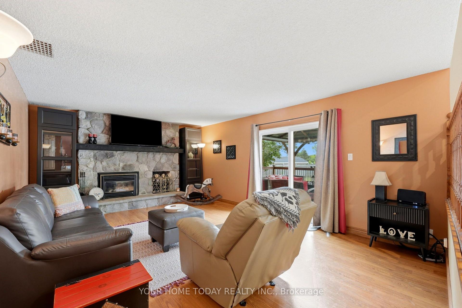 Photo 20 of 12950 Silvercreek Drive, Halton Hills, Rural Halton Hills — HOMEH