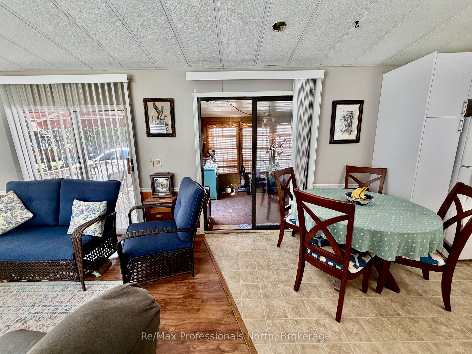 Photo 4 of Unit 2, 1007 Racoon Road, Gravenhurst, Morrison — HOMEH