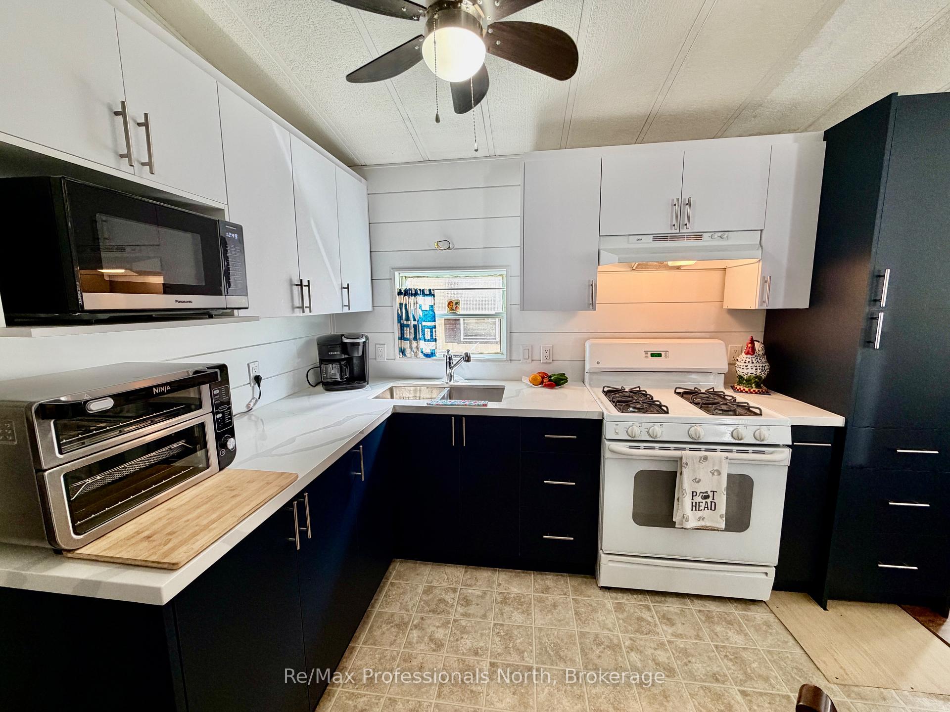 Photo 9 of Unit 2, 1007 Racoon Road, Gravenhurst, Morrison — HOMEH