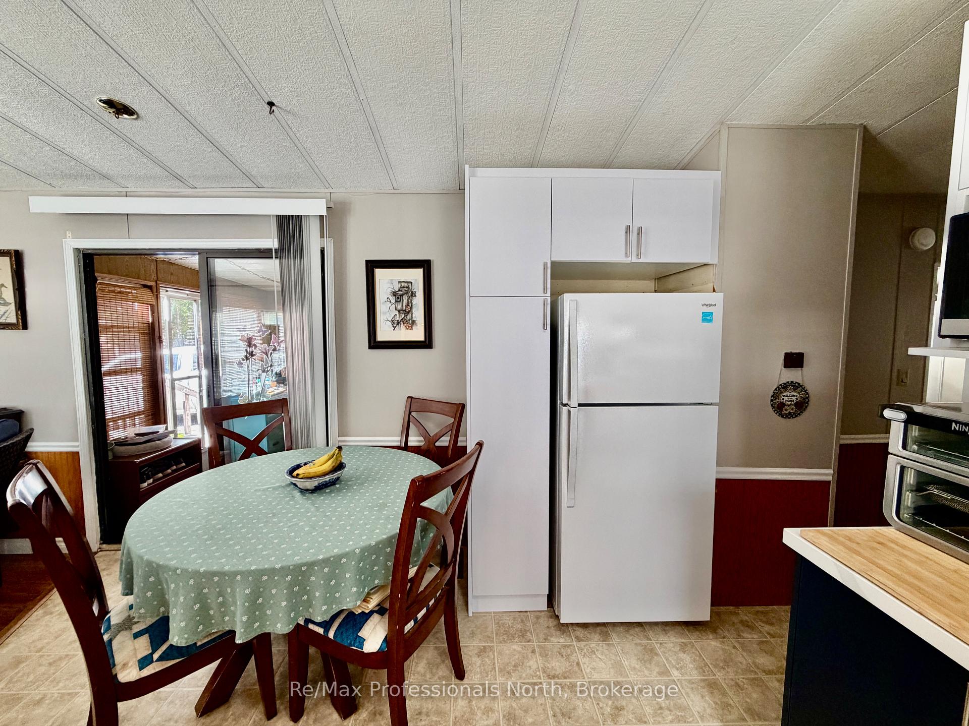 Photo 10 of Unit 2, 1007 Racoon Road, Gravenhurst, Morrison — HOMEH