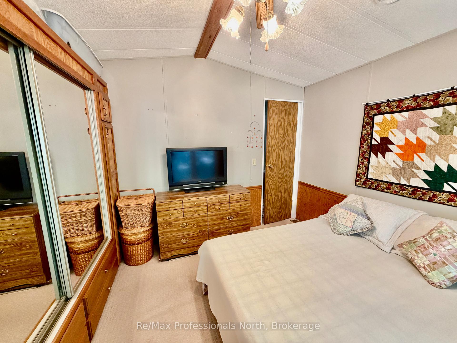 Photo 12 of Unit 2, 1007 Racoon Road, Gravenhurst, Morrison — HOMEH