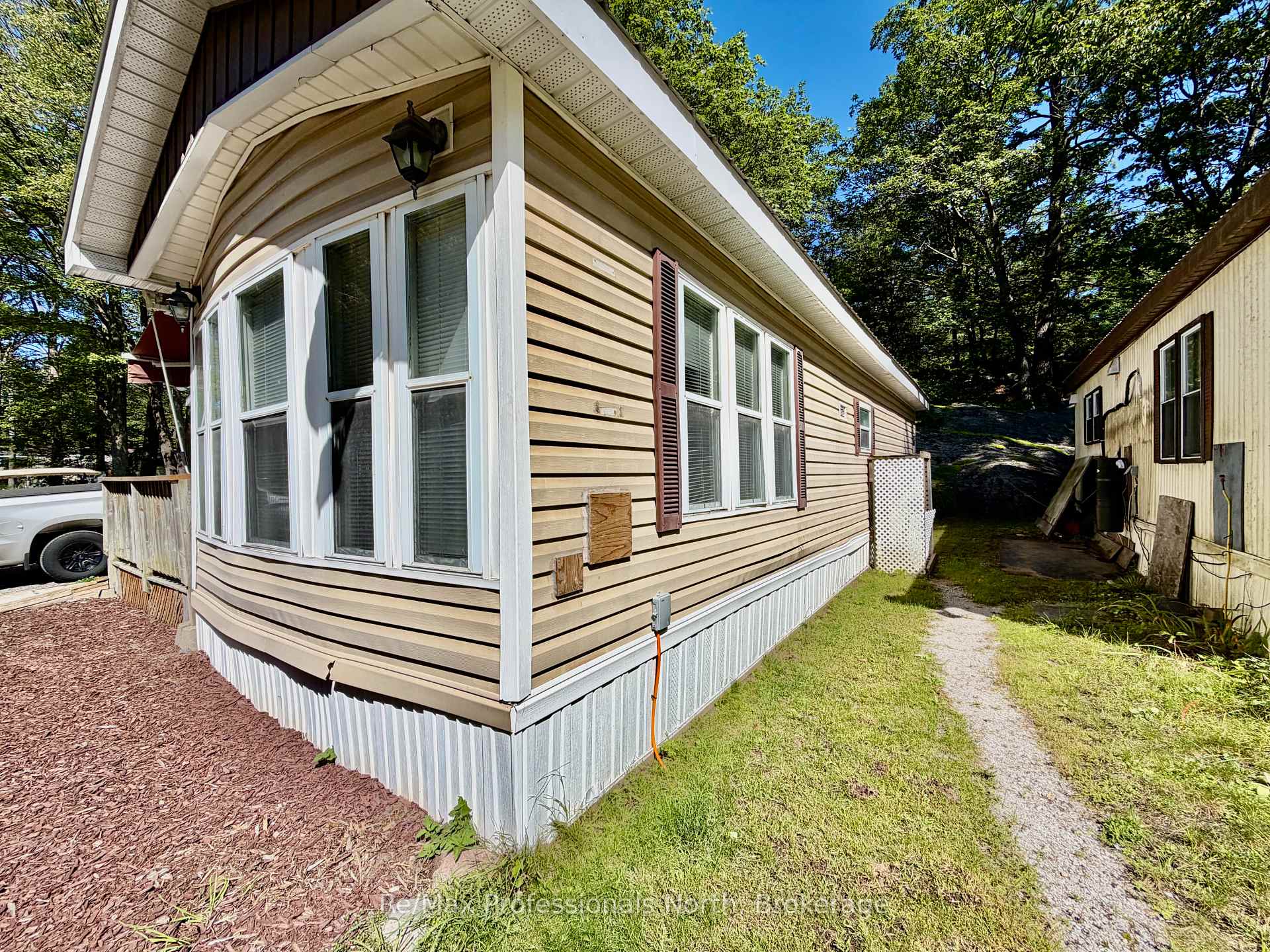 Photo 31 of Unit 2, 1007 Racoon Road, Gravenhurst, Morrison — HOMEH