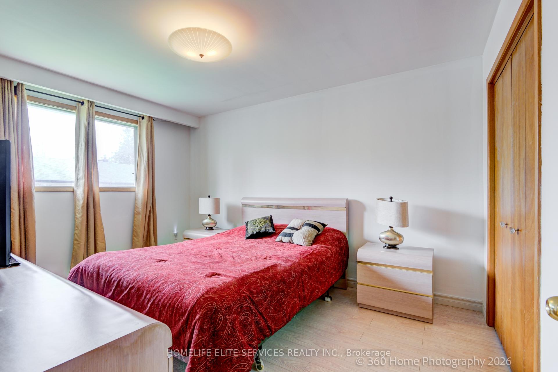 Photo 12 of 69 Castlebury Crescent, North York, Bayview Woods-Steeles — HOMEH