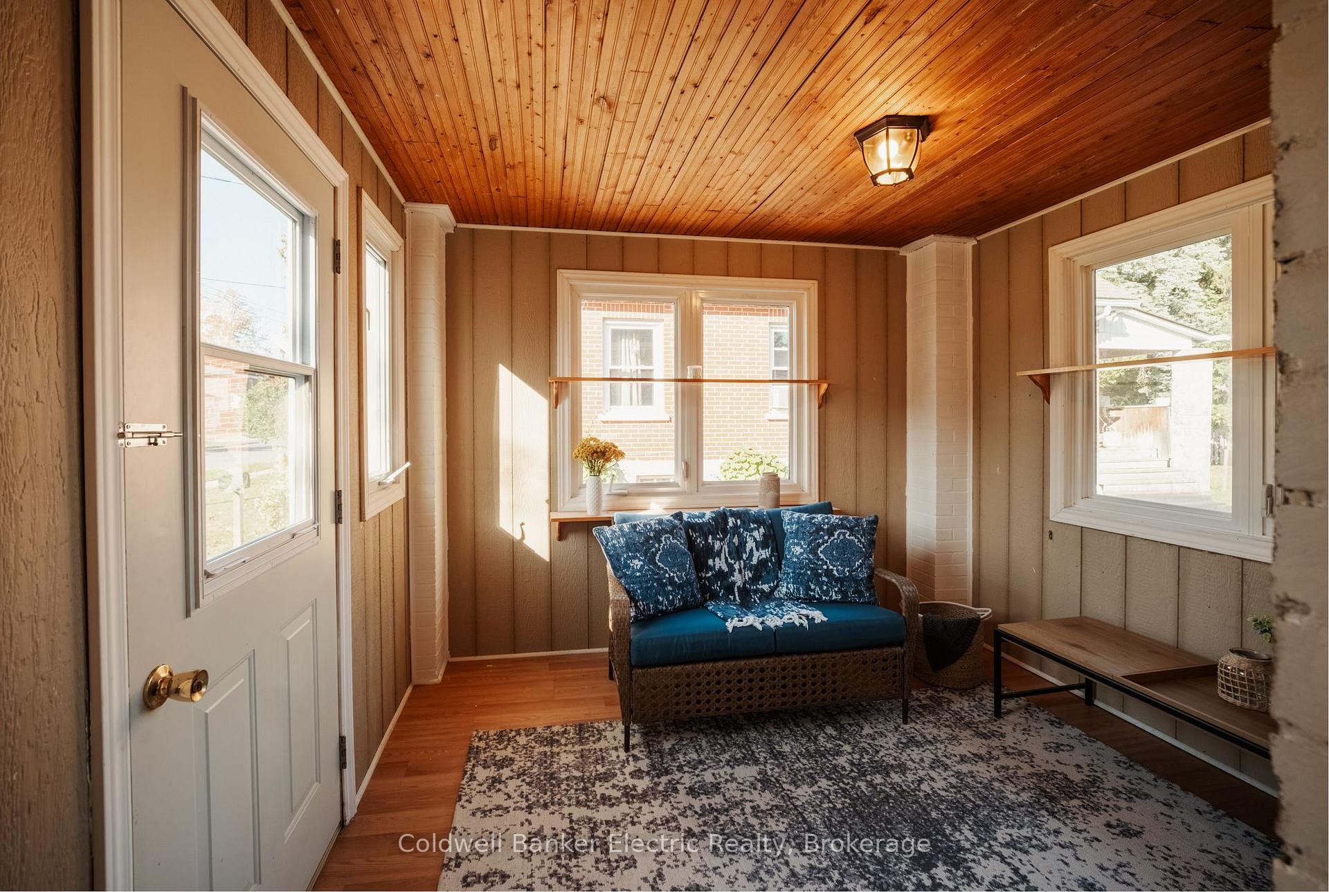 Photo 3 of 150 Montgomery Street, Peterborough, Otonabee Ward 1 — HOMEH