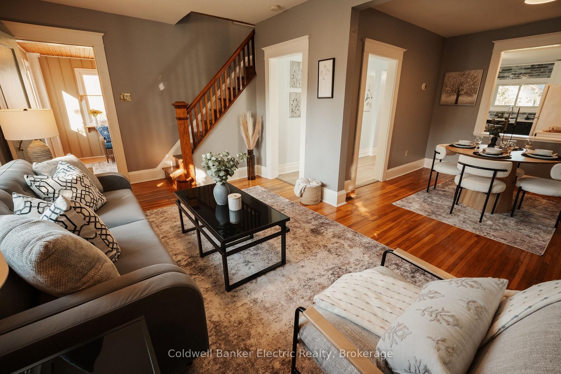 Photo 6 of 150 Montgomery Street, Peterborough, Otonabee Ward 1 — HOMEH