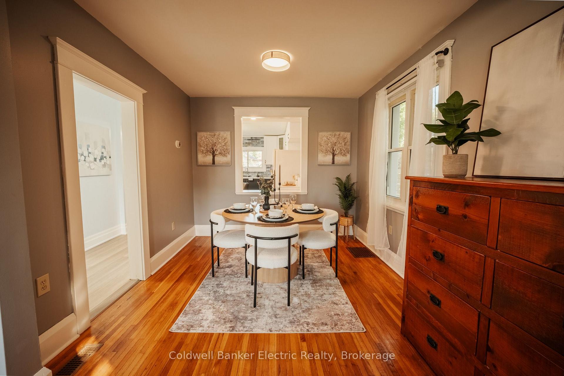 Photo 9 of 150 Montgomery Street, Peterborough, Otonabee Ward 1 — HOMEH