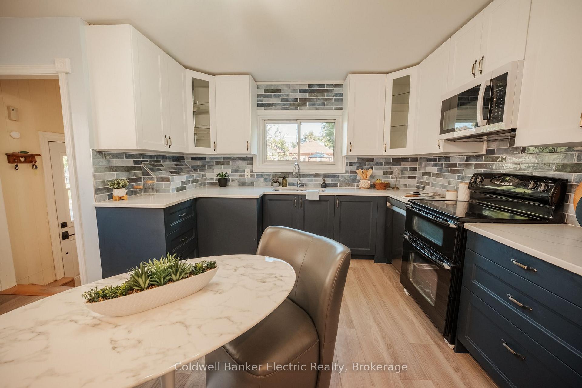 Photo 15 of 150 Montgomery Street, Peterborough, Otonabee Ward 1 — HOMEH