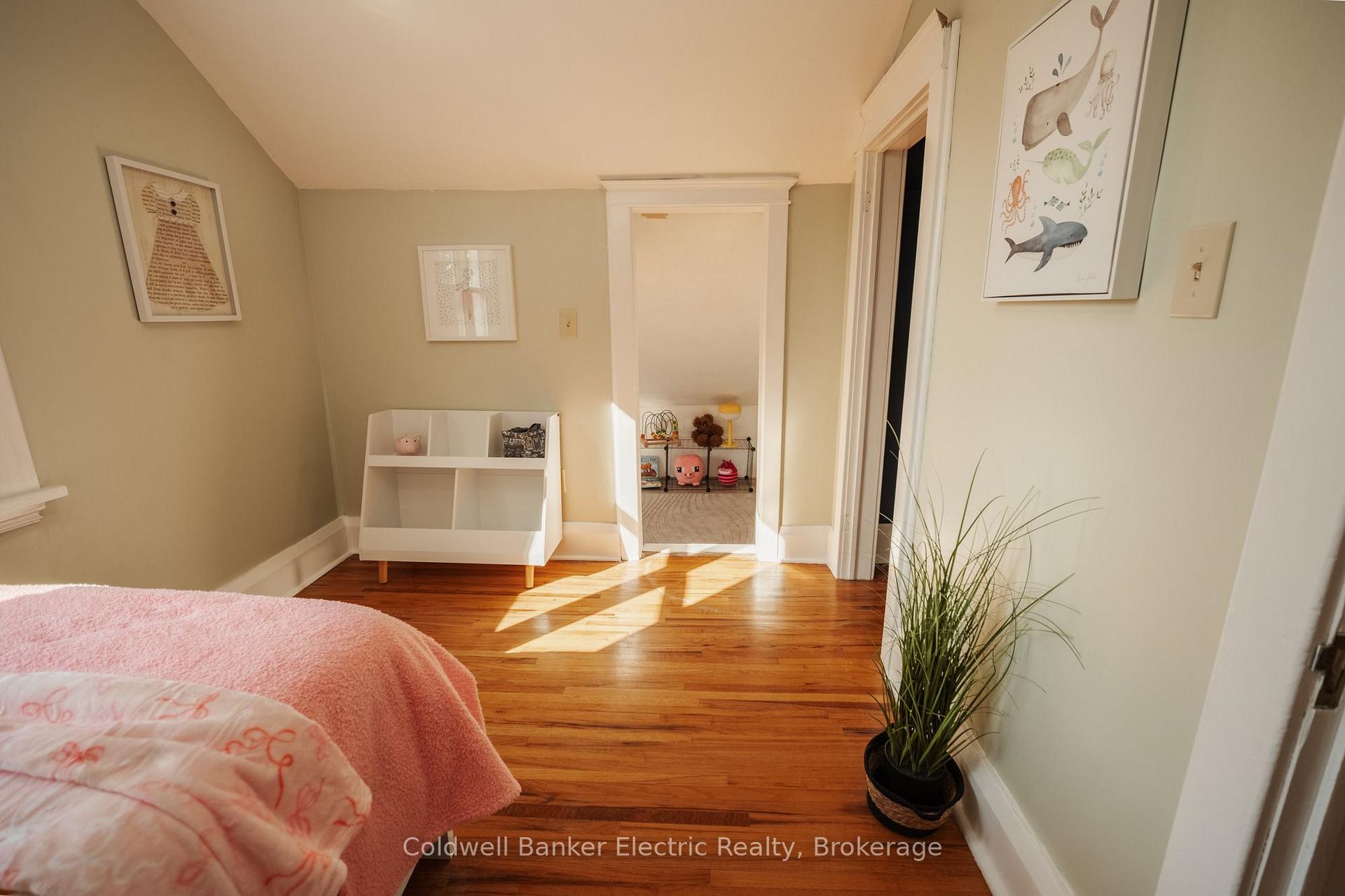 Photo 26 of 150 Montgomery Street, Peterborough, Otonabee Ward 1 — HOMEH