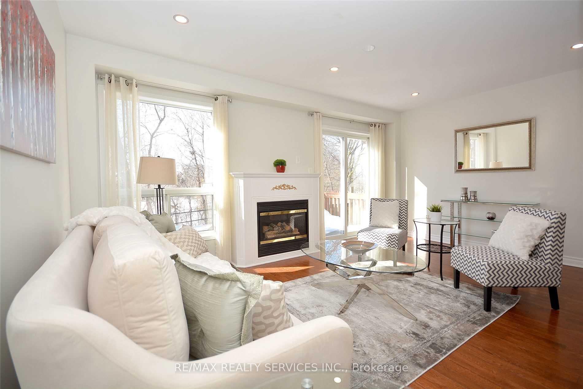 Photo 15 of 22 Berkindale Court, Brampton, Fletcher's Creek South — HOMEH