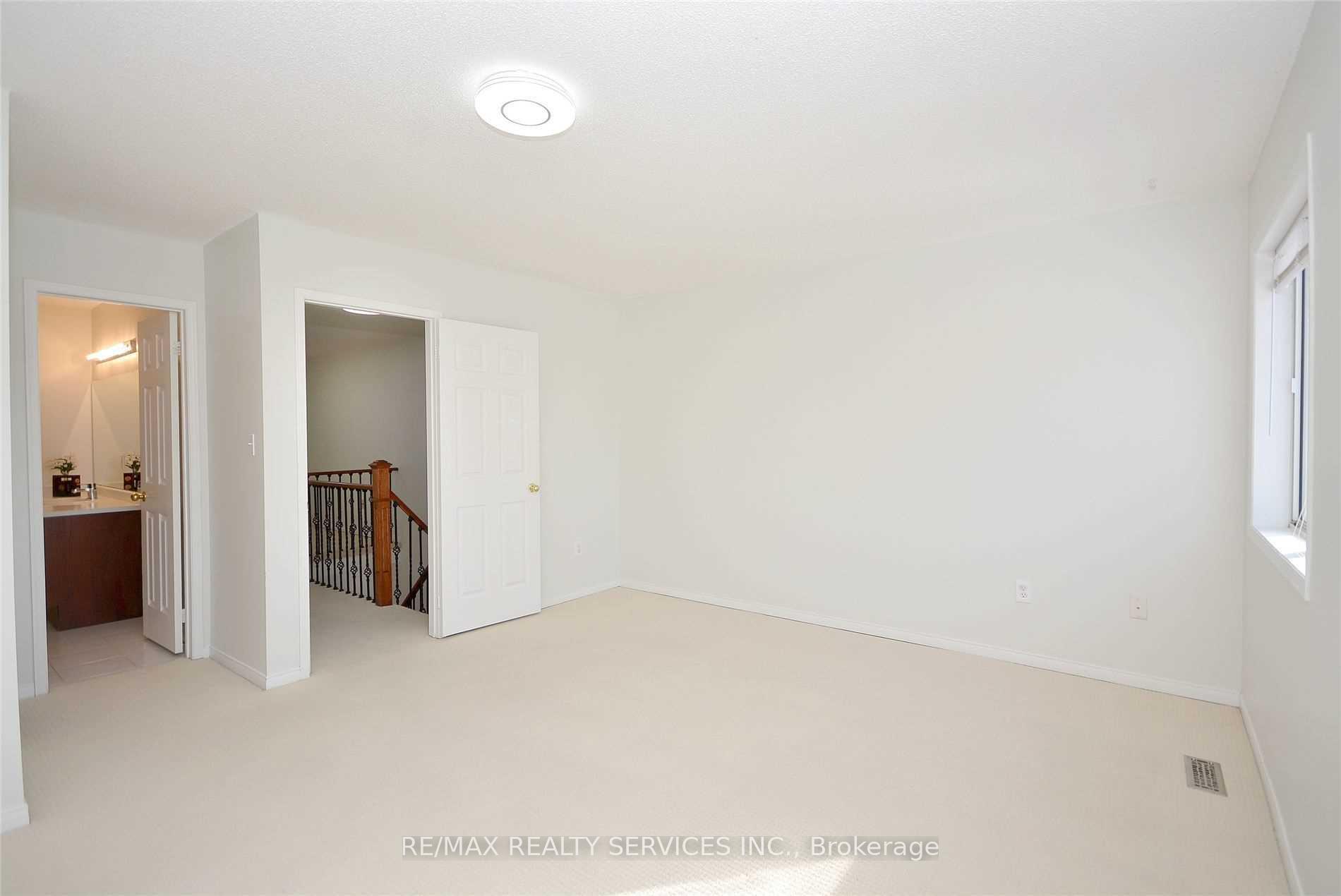 Photo 23 of 22 Berkindale Court, Brampton, Fletcher's Creek South — HOMEH