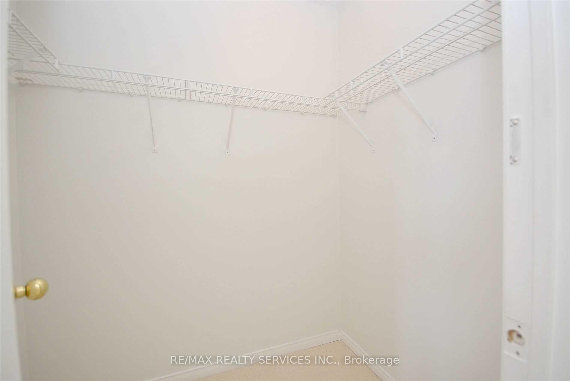 Photo 24 of 22 Berkindale Court, Brampton, Fletcher's Creek South — HOMEH