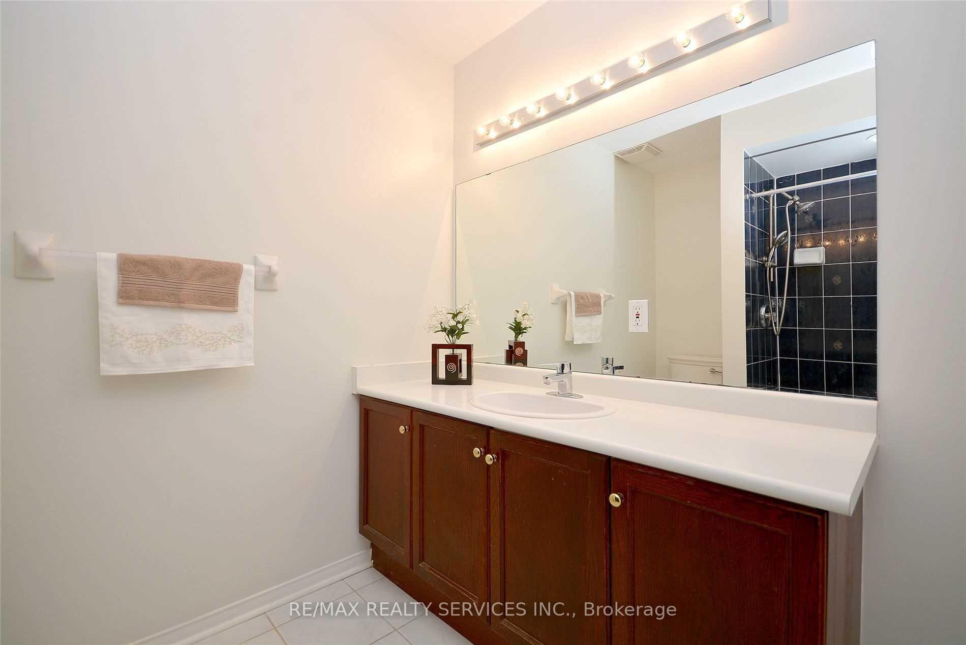 Photo 26 of 22 Berkindale Court, Brampton, Fletcher's Creek South — HOMEH