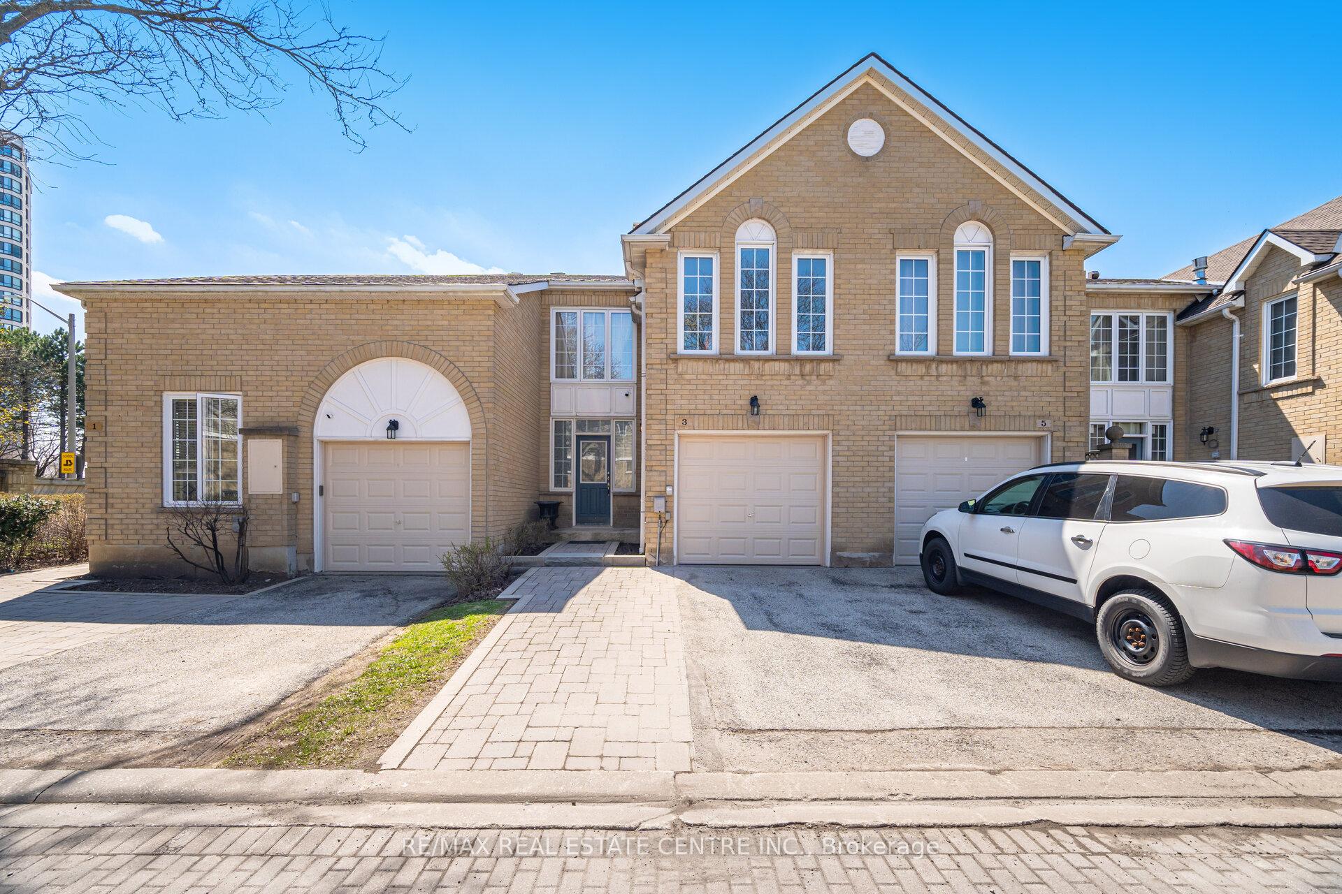 Photo 2 of Unit 2, 3 Hartnell Square, Brampton, Central Park — HOMEH