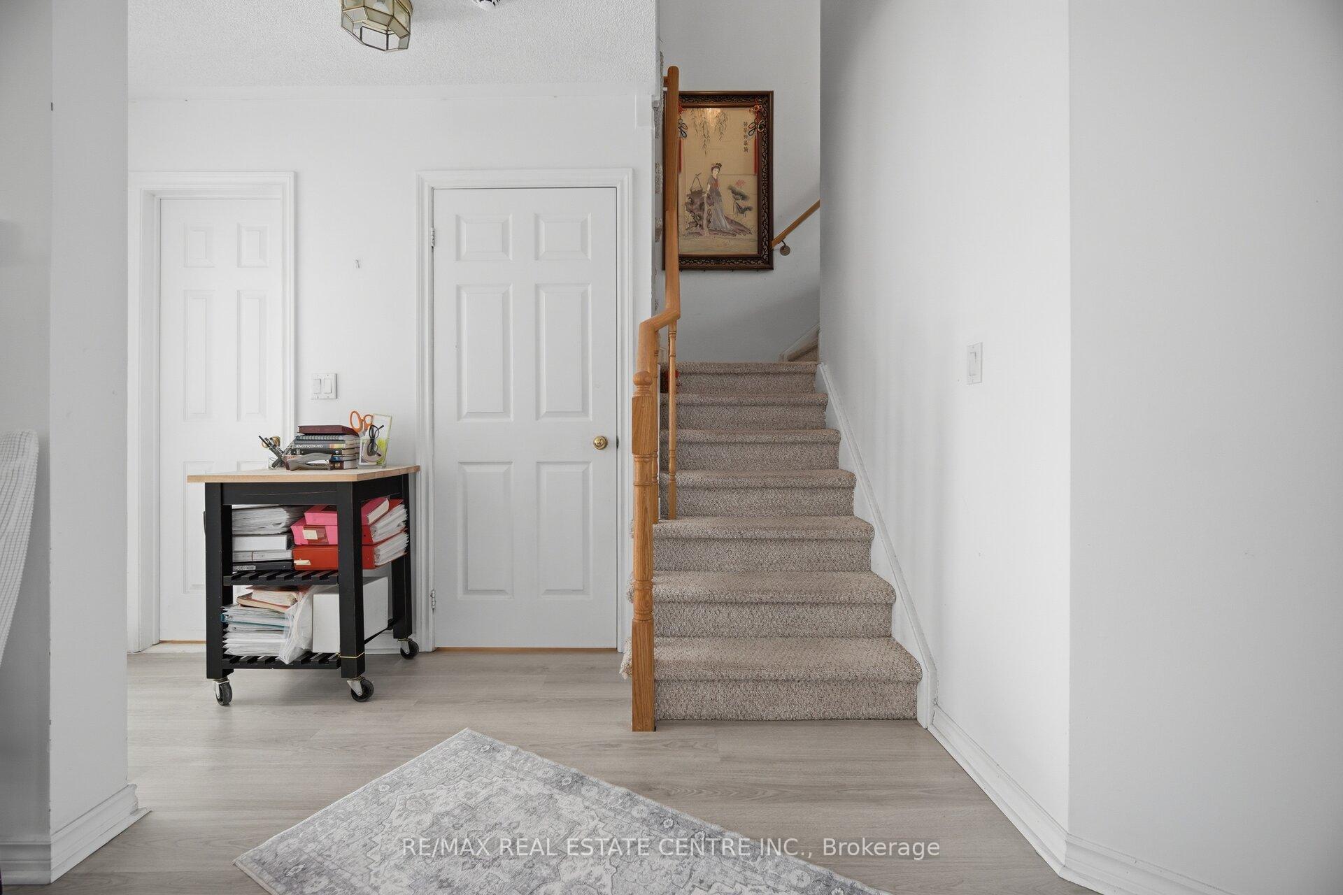 Photo 16 of Unit 2, 3 Hartnell Square, Brampton, Central Park — HOMEH