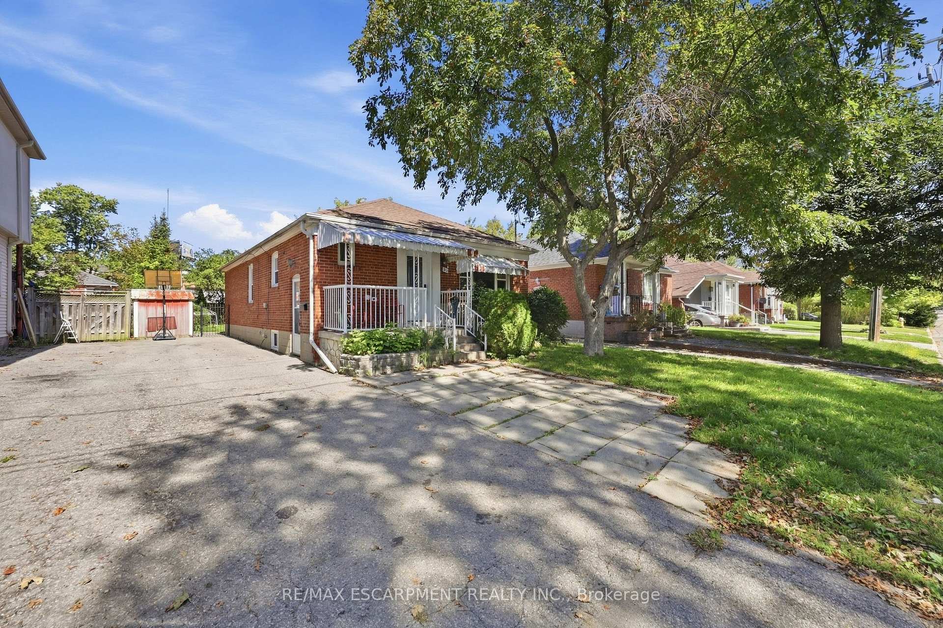 Photo 1 of Unit Lower, 292 Bogert Avenue, North York, Lansing-Westgate — HOMEH