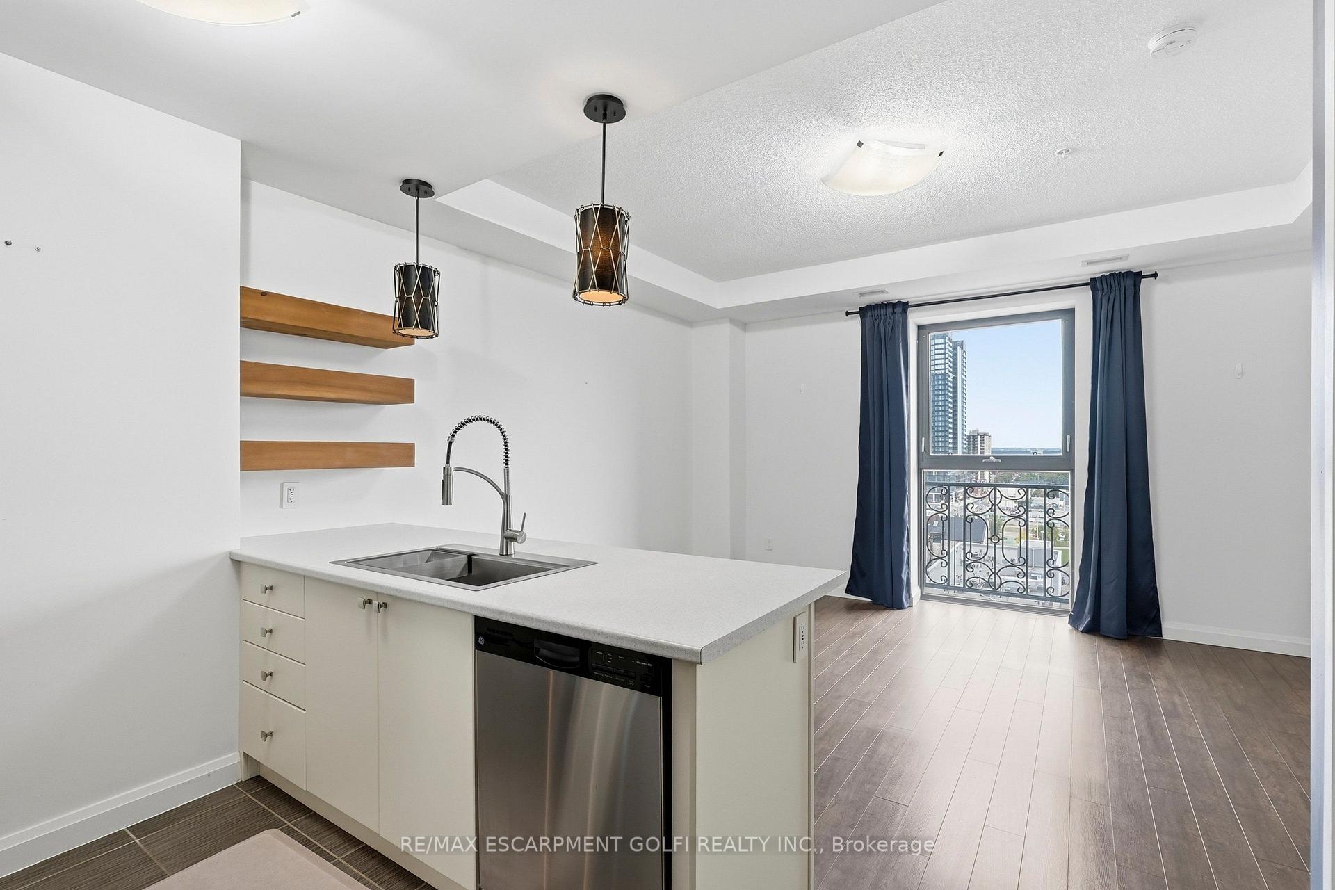 Photo 8 of Unit 801, 112 King Street E, Hamilton, Beasley — HOMEH