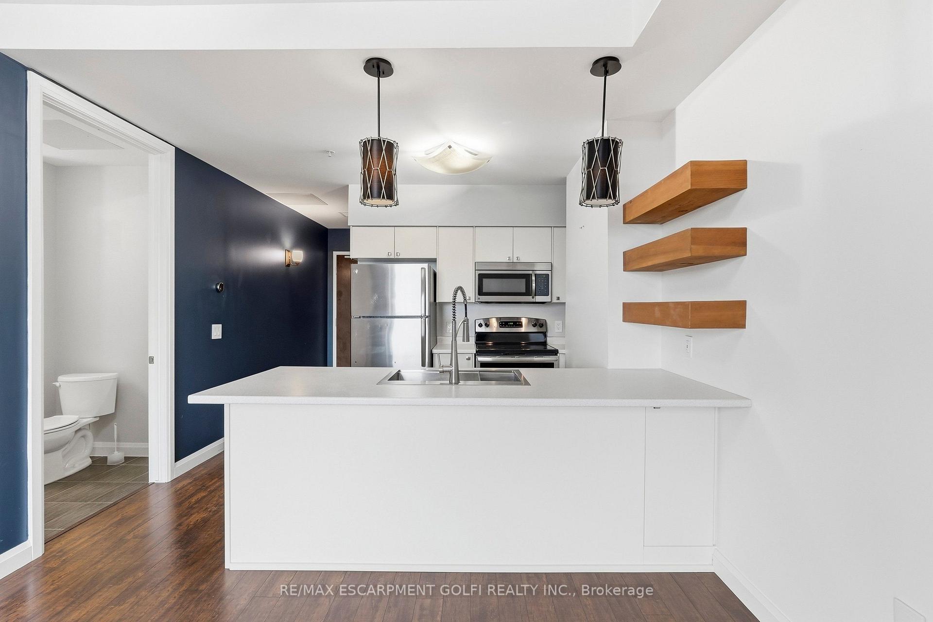 Photo 11 of Unit 801, 112 King Street E, Hamilton, Beasley — HOMEH