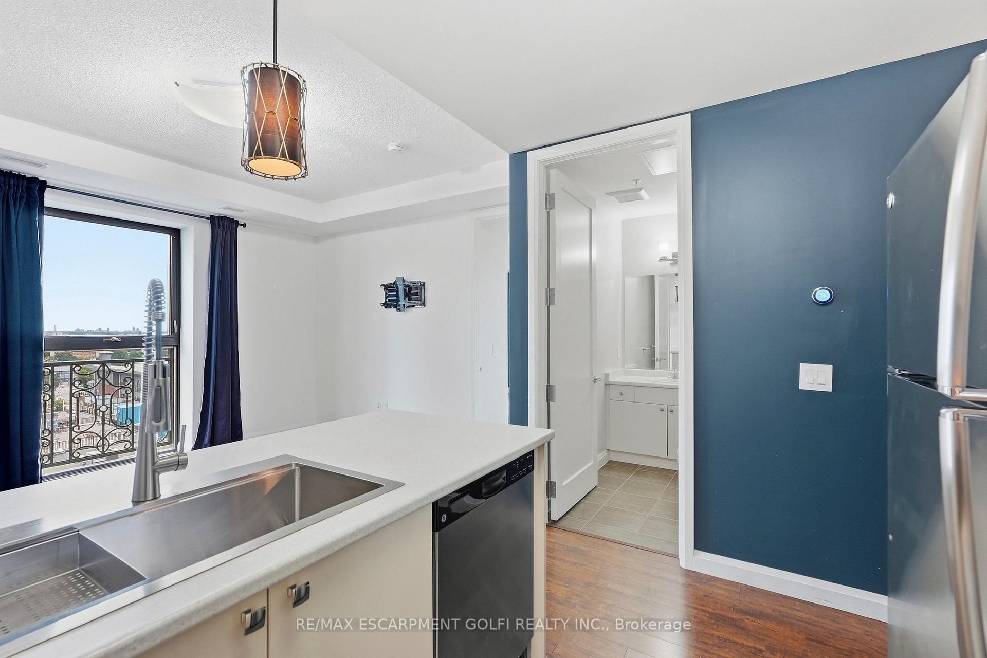 Photo 12 of Unit 801, 112 King Street E, Hamilton, Beasley — HOMEH