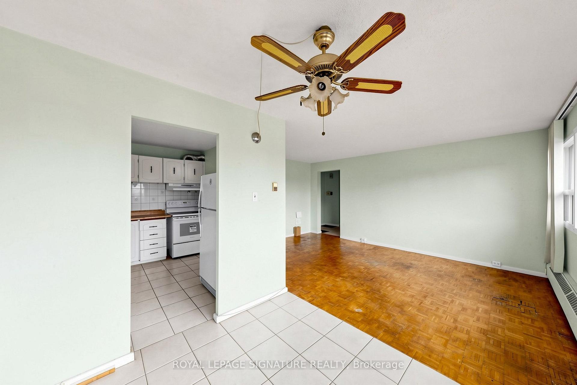 Photo 7 of Unit 411, 100 Leeward Glenway, Toronto, Flemingdon Park — HOMEH