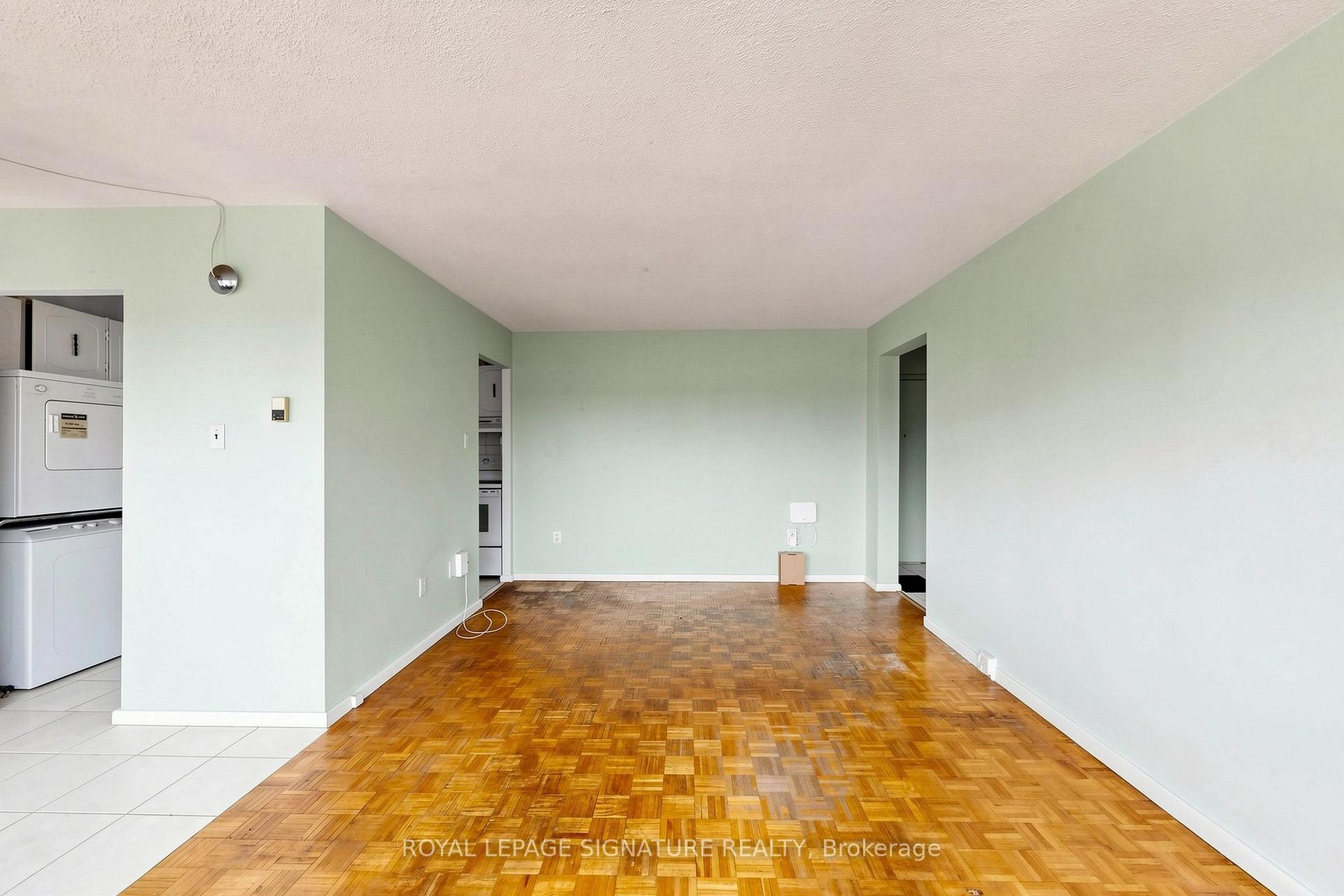 Photo 8 of Unit 411, 100 Leeward Glenway, Toronto, Flemingdon Park — HOMEH