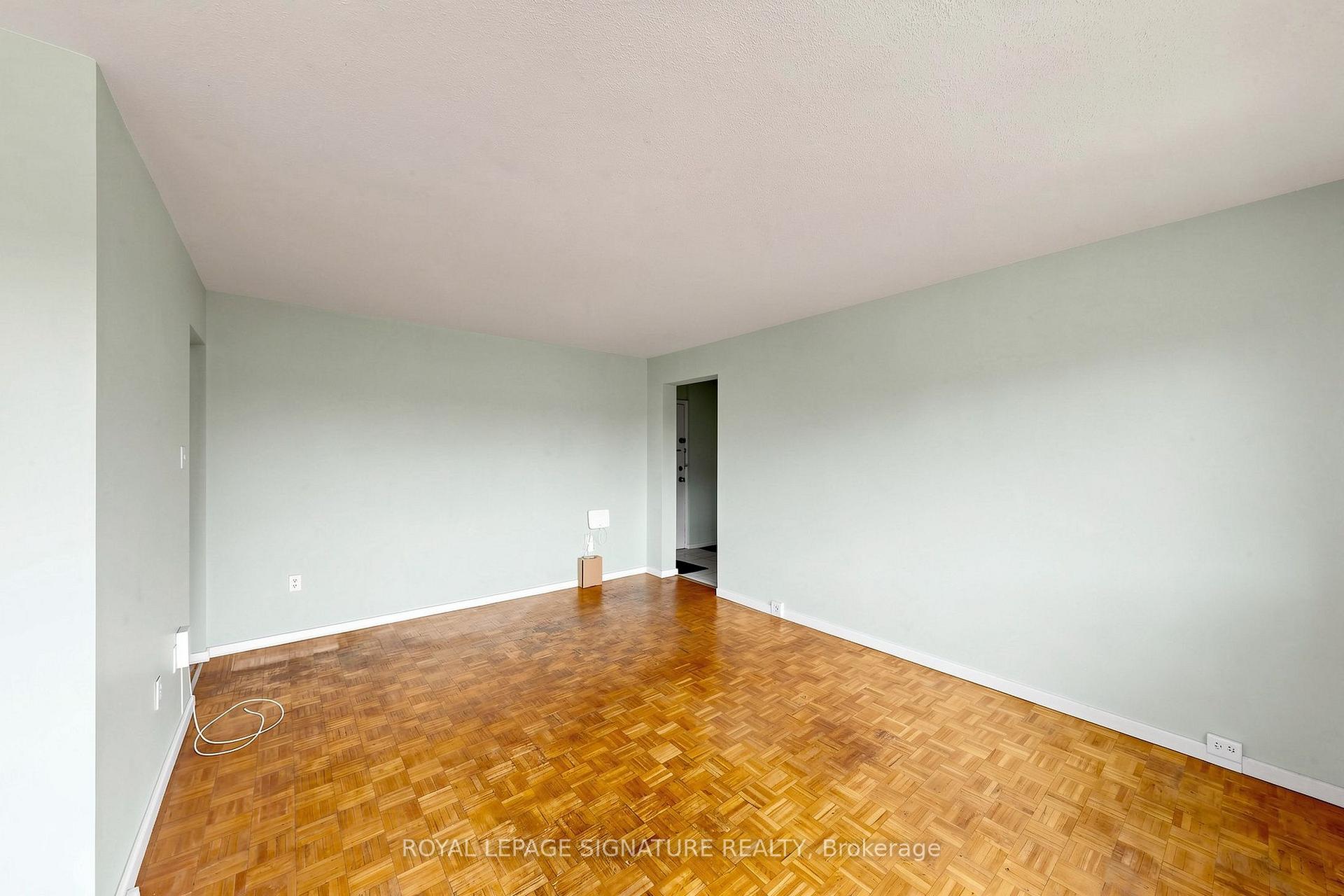 Photo 12 of Unit 411, 100 Leeward Glenway, Toronto, Flemingdon Park — HOMEH
